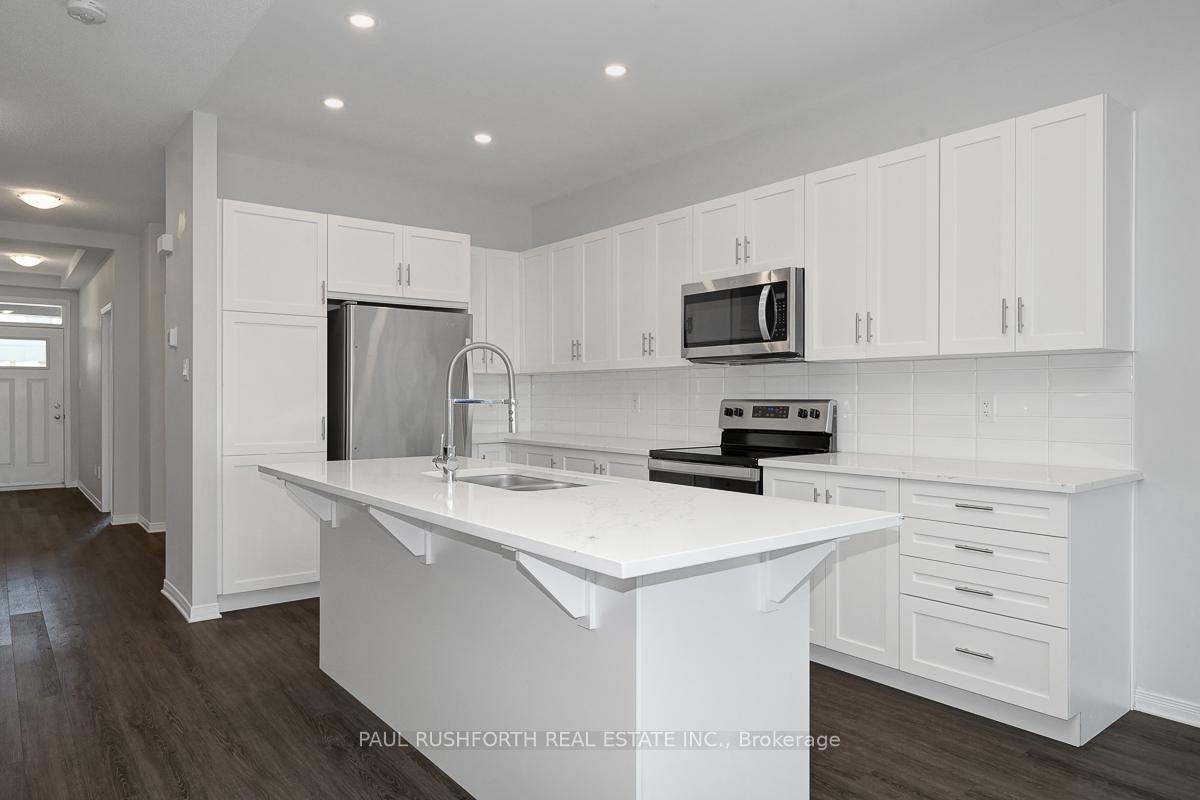 Photo 3 of 40 Riddell Street, Carleton Place — HOMEH