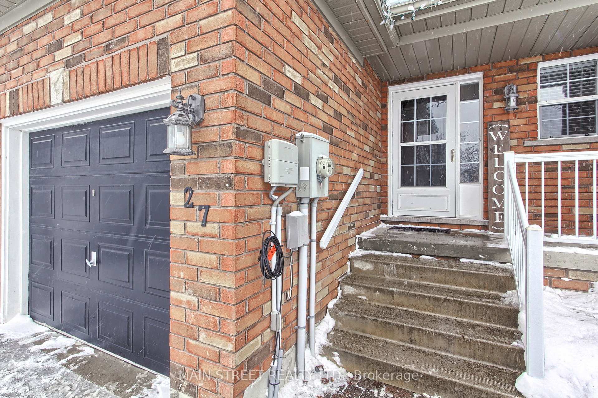 Photo 5 of 27 Crittenden Drive, Georgina, Keswick South — HOMEH