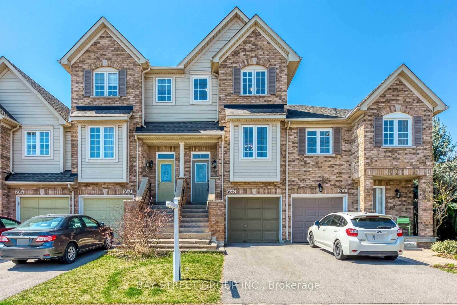 Front of 2043 Glenhampton Road