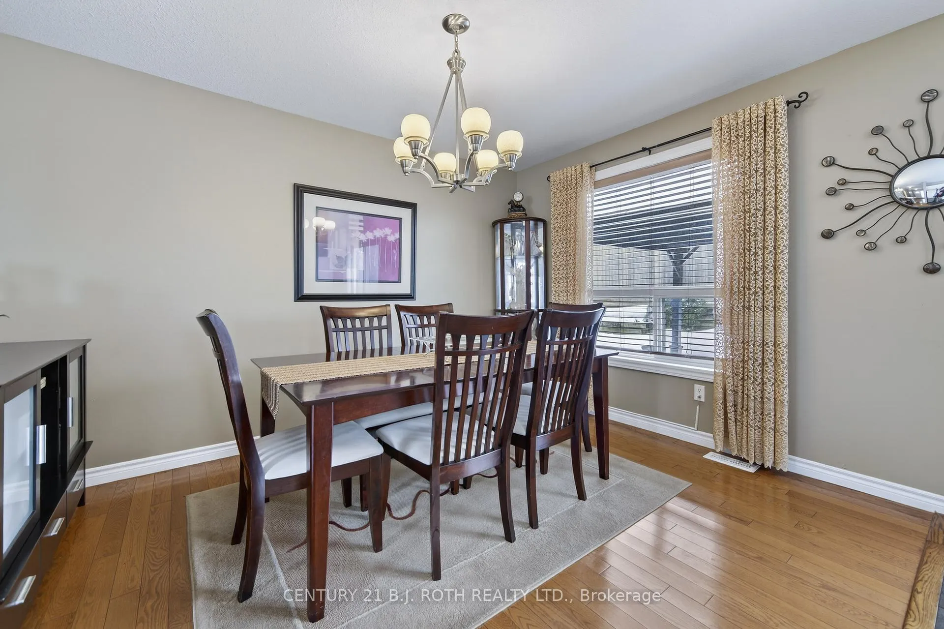 Photo 4 of 115 Lion's Gate Boulevard, Barrie, Little Lake — HOMEH