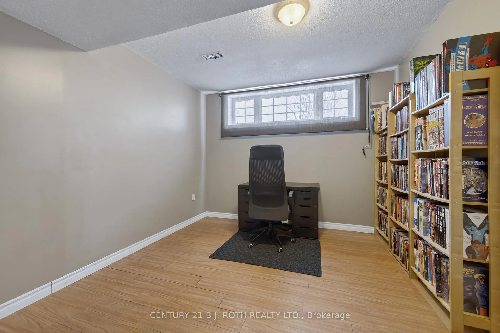 Photo 13 of 115 Lion's Gate Boulevard, Barrie, Little Lake — HOMEH