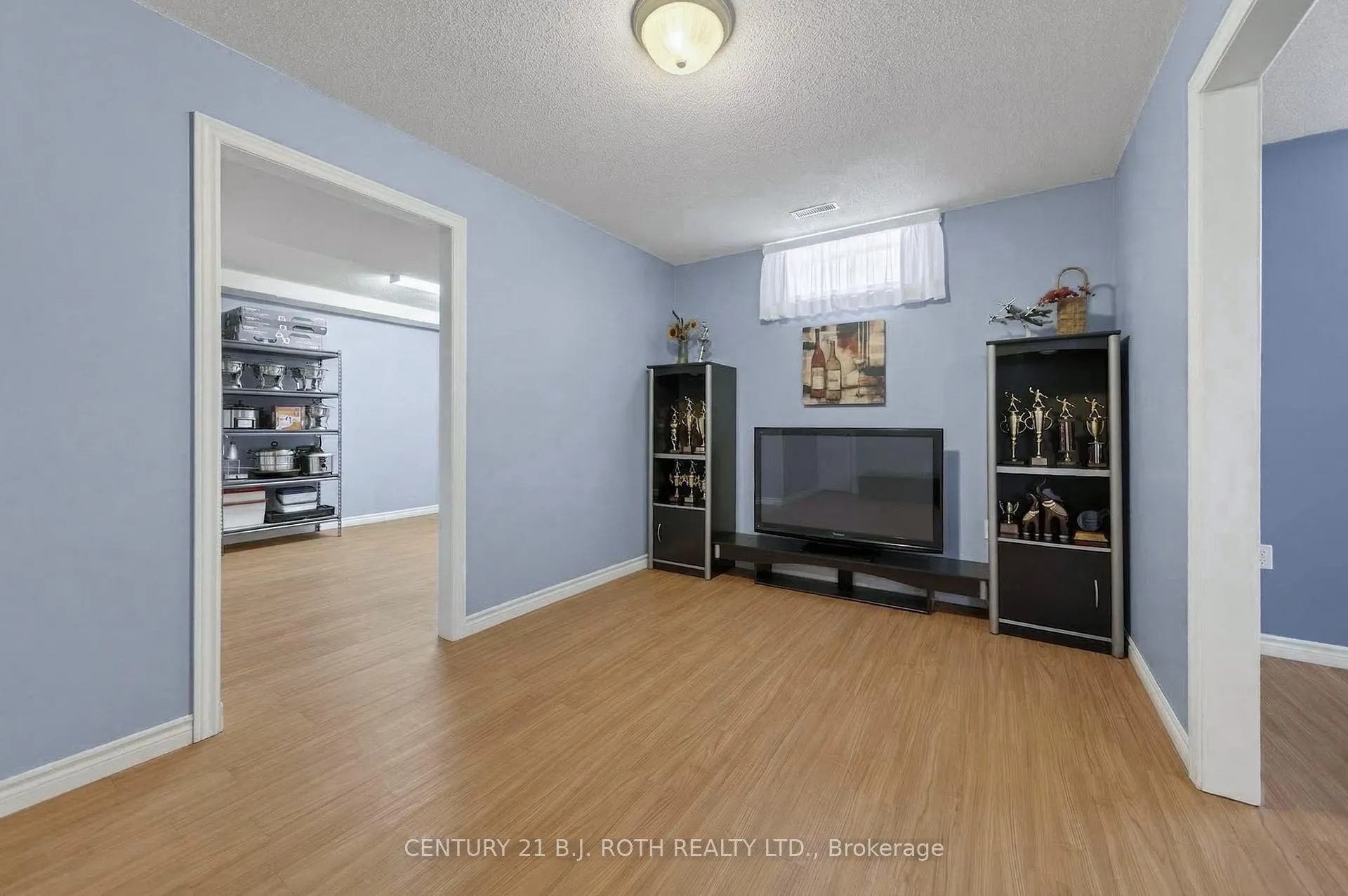 Photo 16 of 115 Lion's Gate Boulevard, Barrie, Little Lake — HOMEH
