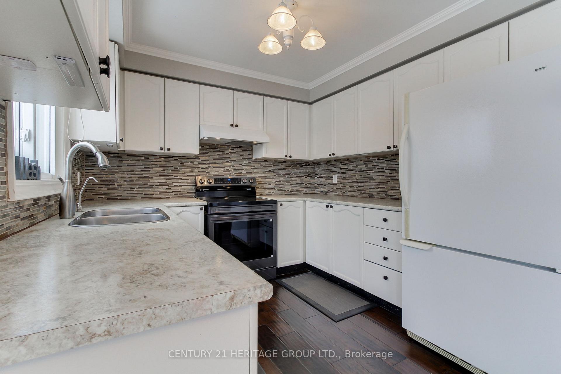 Photo 14 of 54 Hadera Place, Georgina, Keswick North — HOMEH