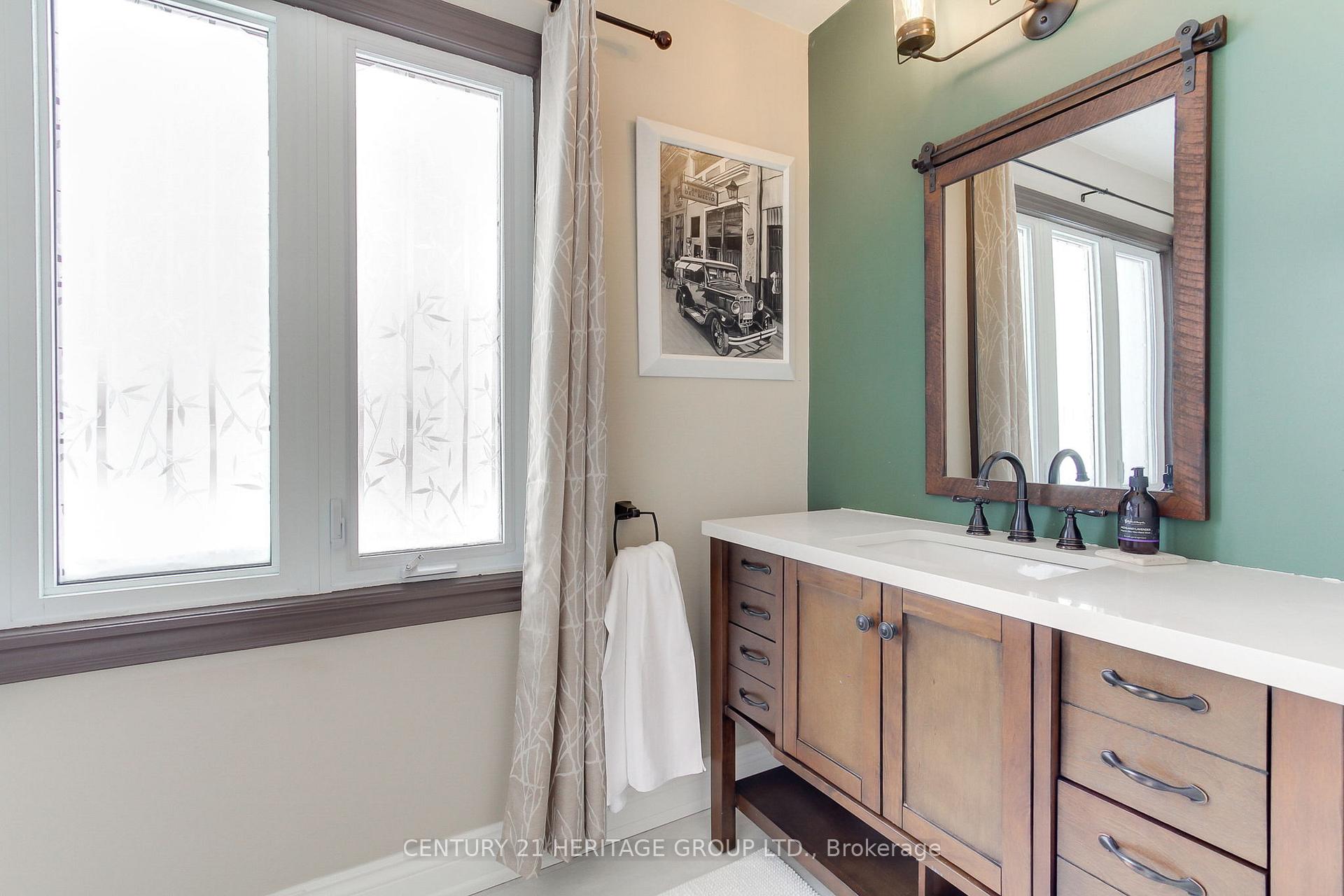 Photo 38 of 54 Hadera Place, Georgina, Keswick North — HOMEH