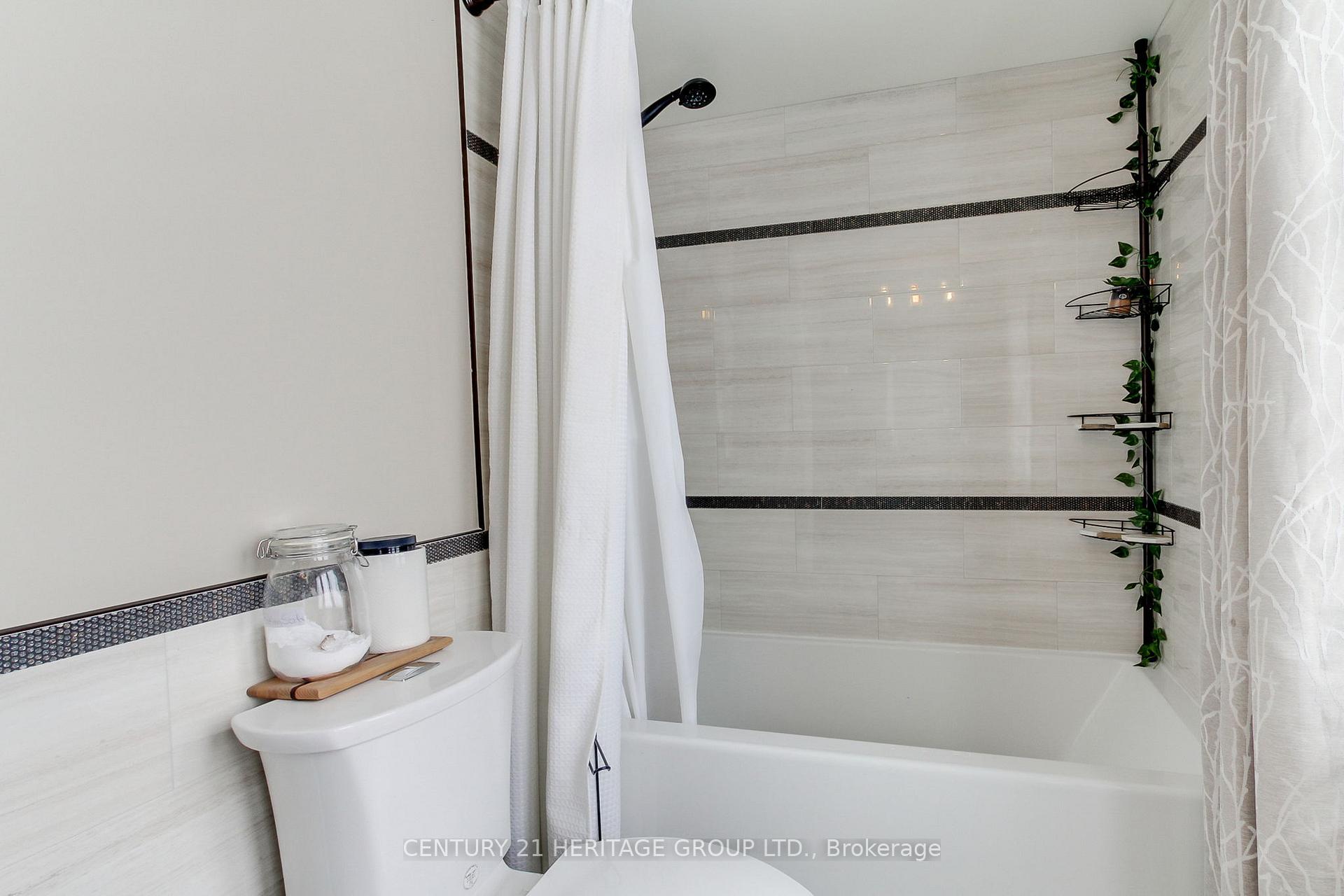 Photo 39 of 54 Hadera Place, Georgina, Keswick North — HOMEH