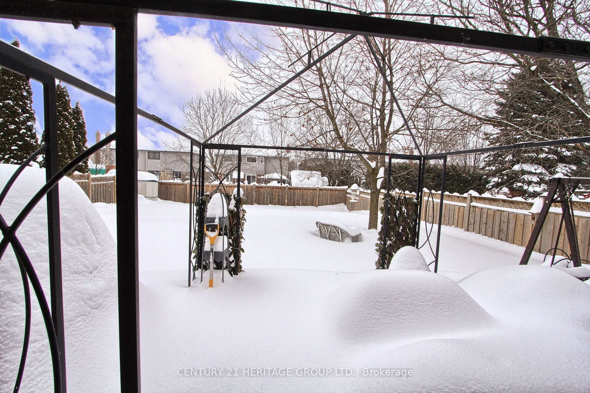 Photo 43 of 54 Hadera Place, Georgina, Keswick North — HOMEH