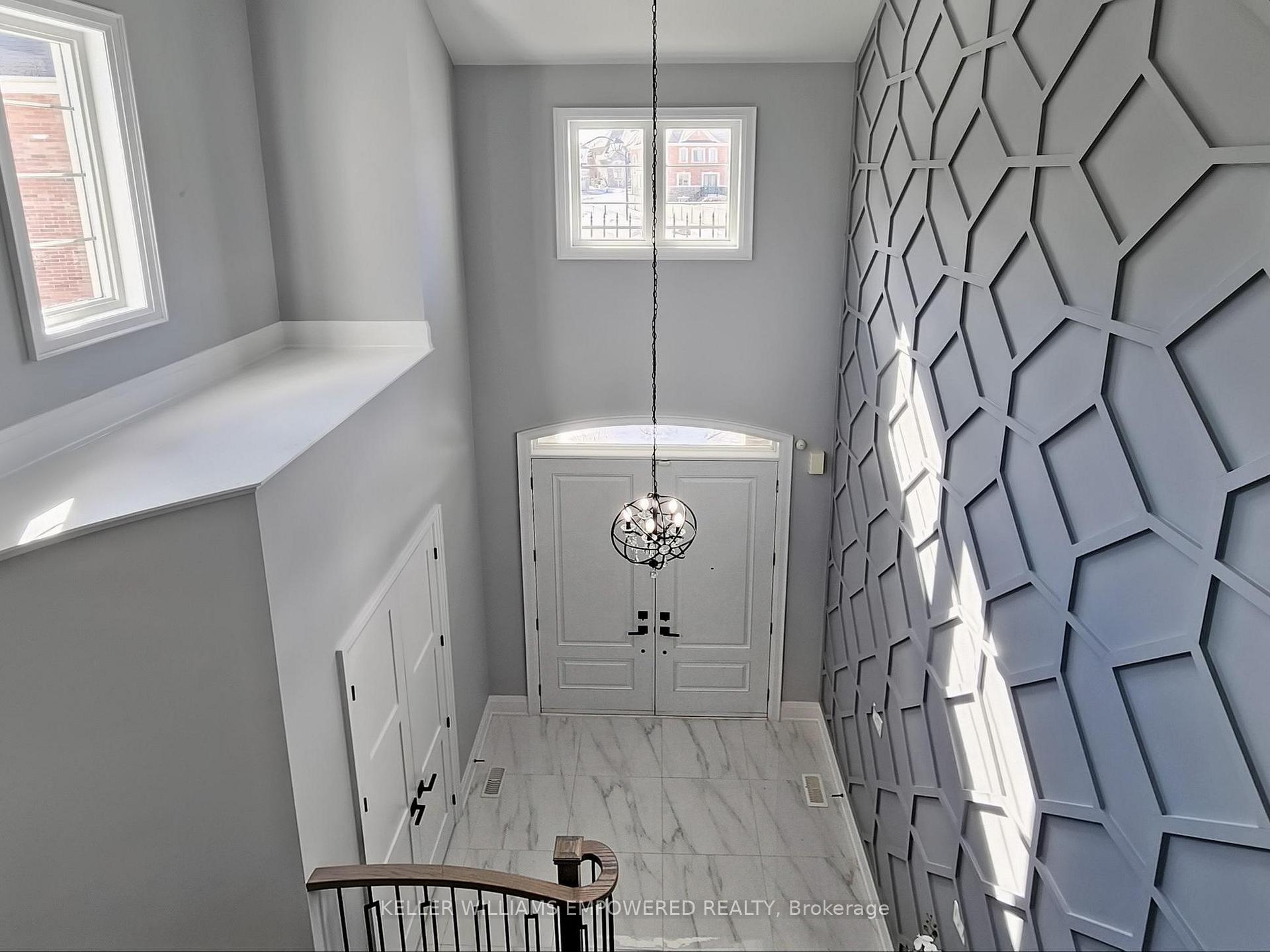 Photo 4 of 266 Touch Gold Crescent, Aurora, Bayview Southeast — HOMEH