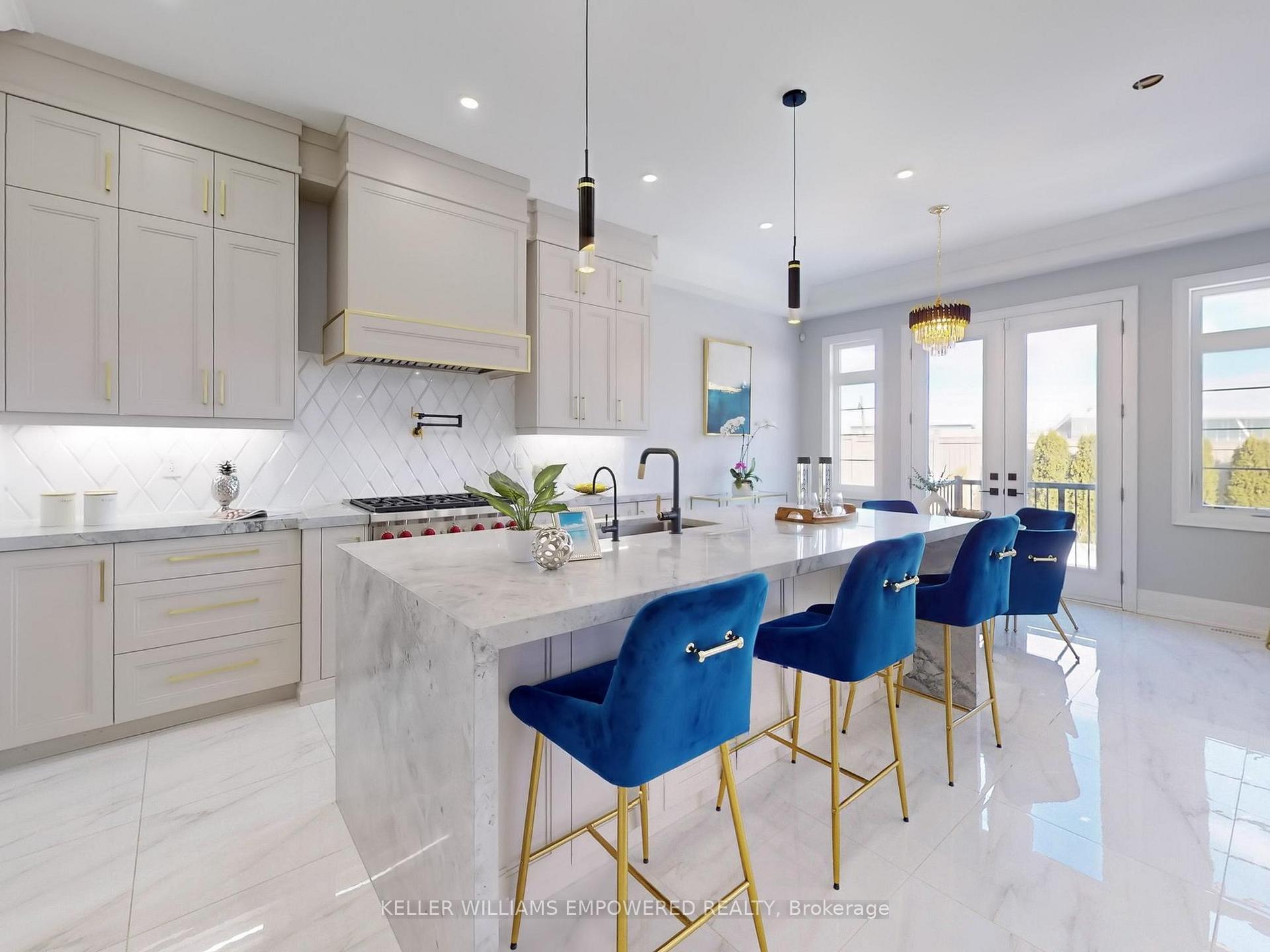 Photo 22 of 266 Touch Gold Crescent, Aurora, Bayview Southeast — HOMEH