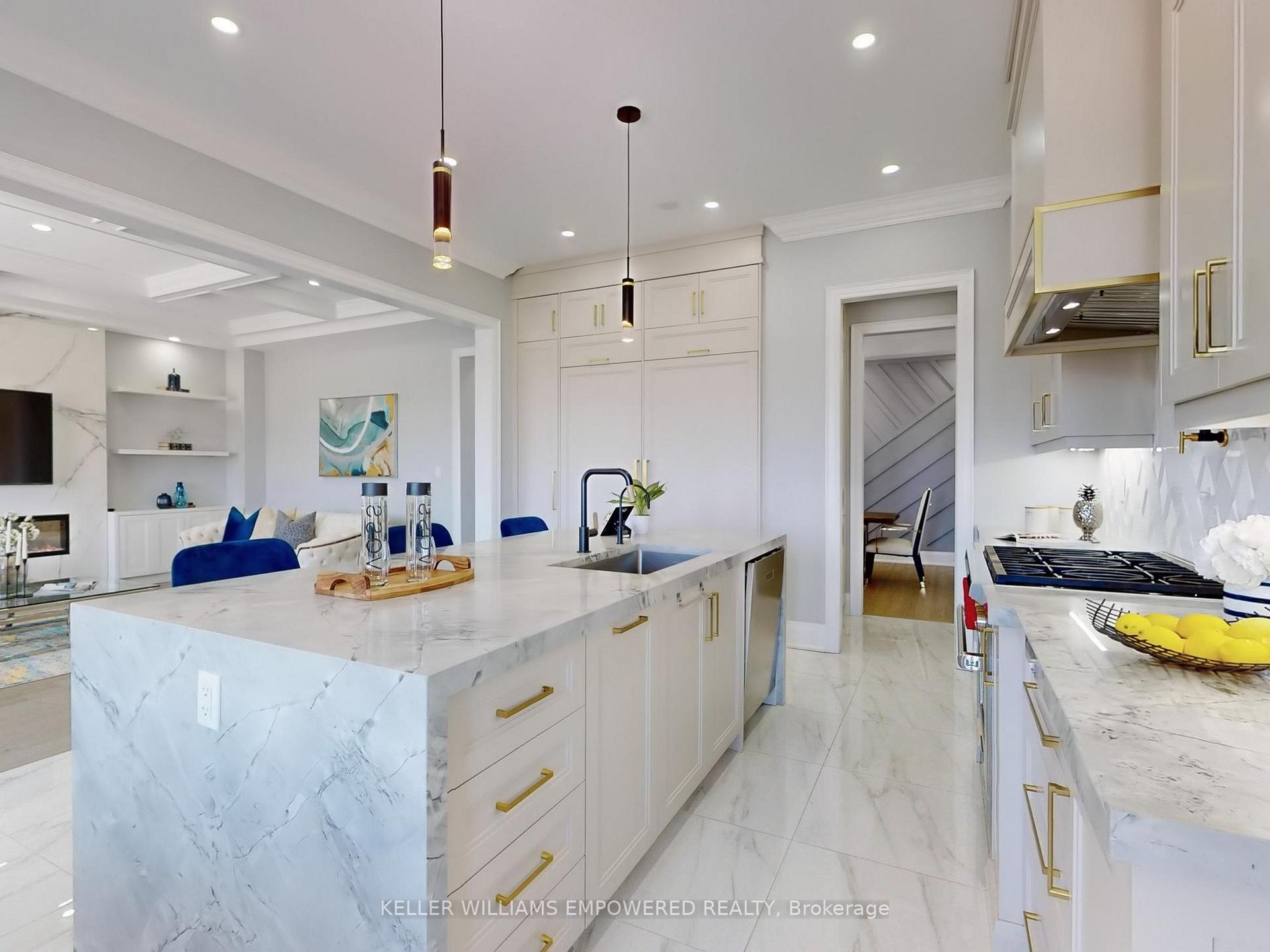 Photo 24 of 266 Touch Gold Crescent, Aurora, Bayview Southeast — HOMEH
