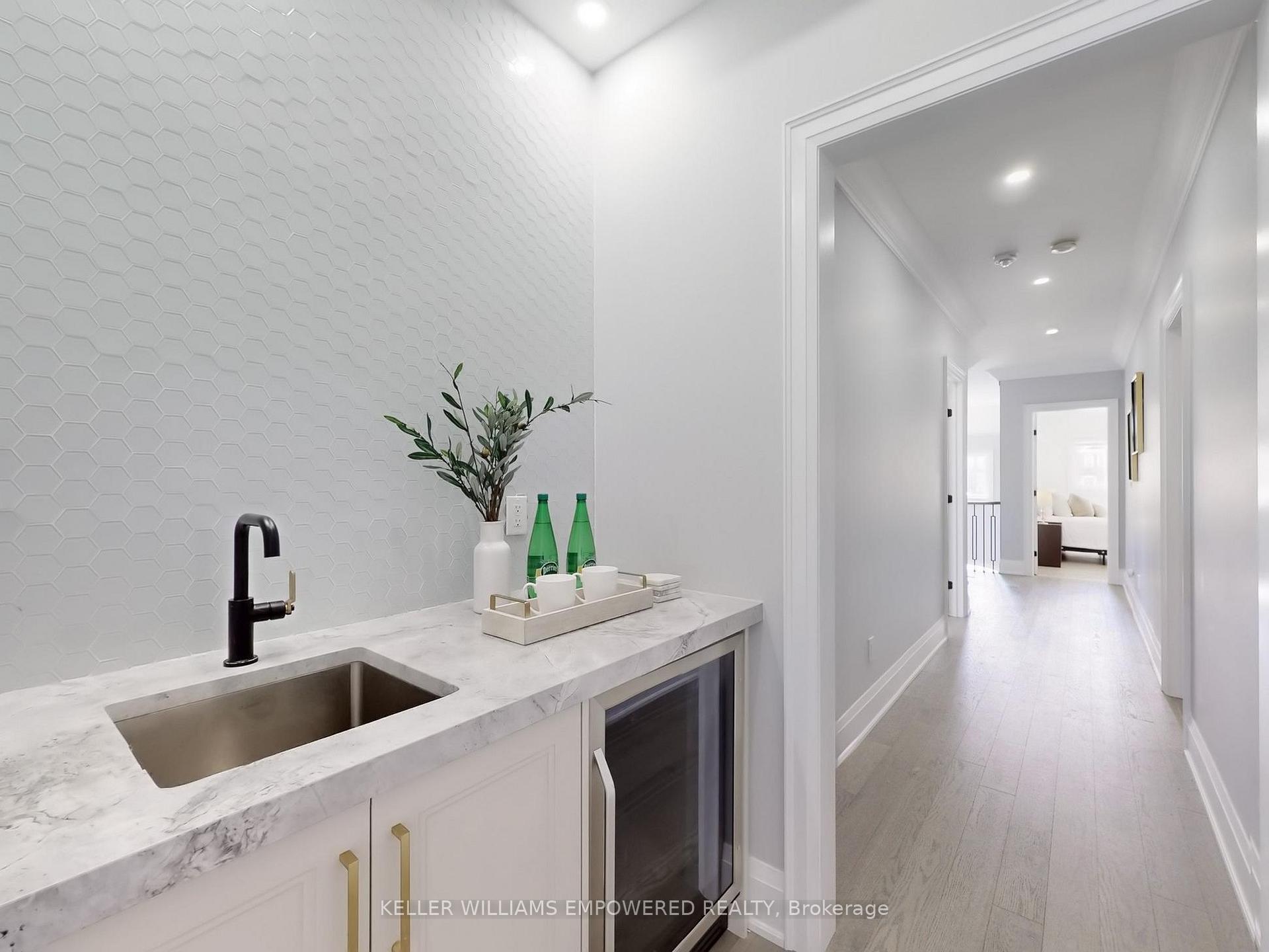 Photo 30 of 266 Touch Gold Crescent, Aurora, Bayview Southeast — HOMEH
