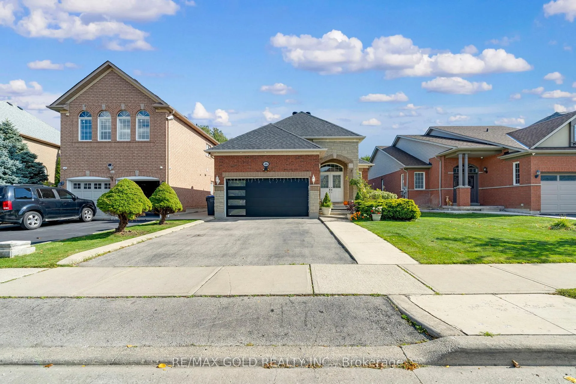 Front of 46 Cobblestone Court