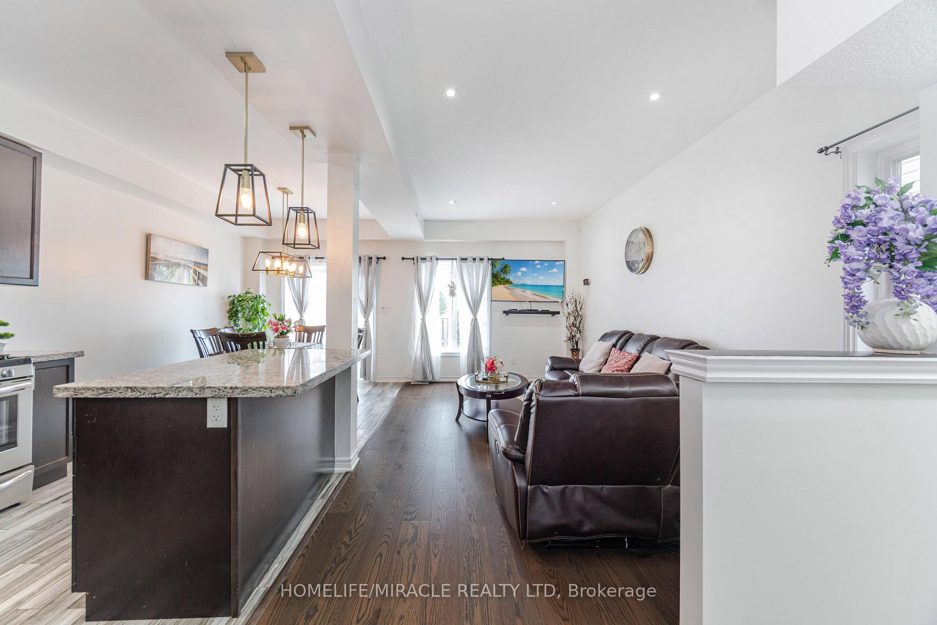Photo 9 of 24 Kingsborough Drive, Grimsby, Grimsby Escarpment — HOMEH
