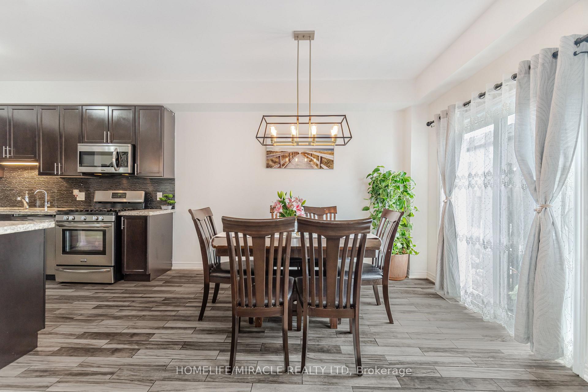 Photo 15 of 24 Kingsborough Drive, Grimsby, Grimsby Escarpment — HOMEH
