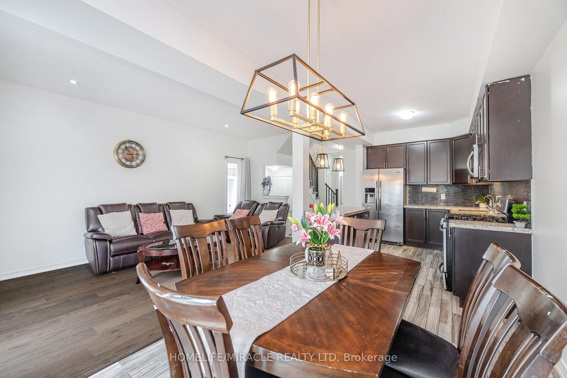 Photo 16 of 24 Kingsborough Drive, Grimsby, Grimsby Escarpment — HOMEH