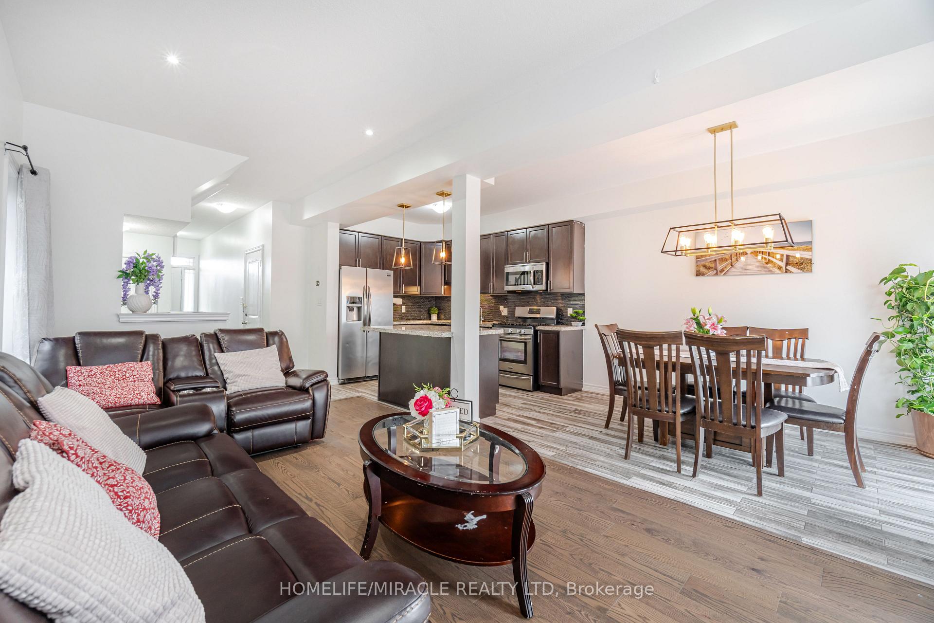 Photo 19 of 24 Kingsborough Drive, Grimsby, Grimsby Escarpment — HOMEH