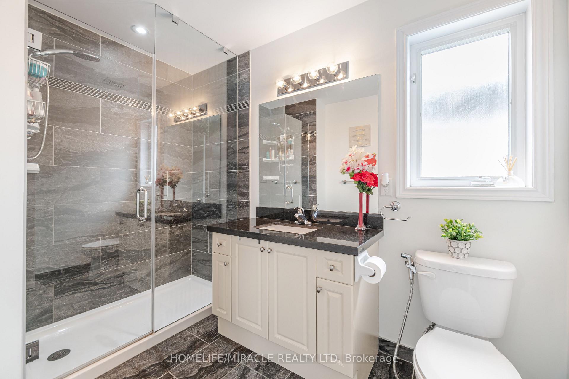 Photo 25 of 24 Kingsborough Drive, Grimsby, Grimsby Escarpment — HOMEH