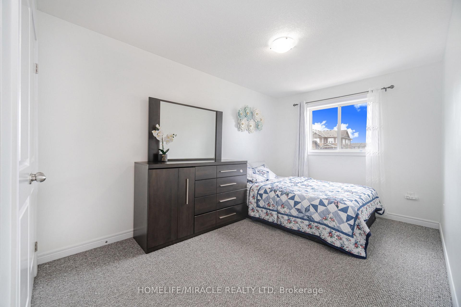 Photo 28 of 24 Kingsborough Drive, Grimsby, Grimsby Escarpment — HOMEH