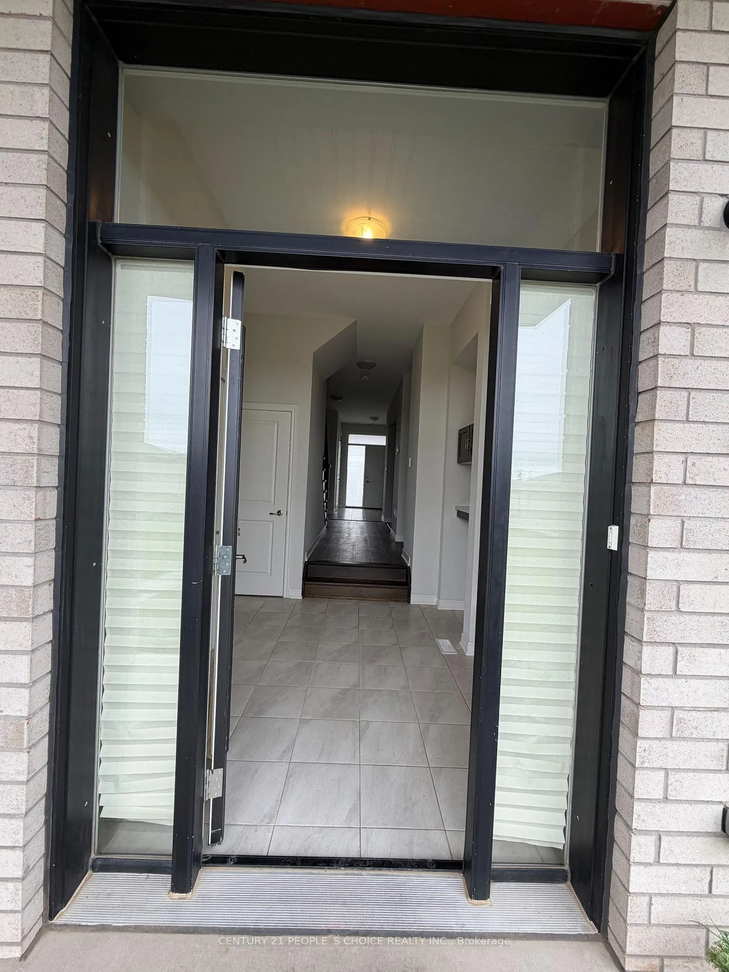 Photo 5 of 64 Summersides Boulevard, Pelham, Fonthill — HOMEH