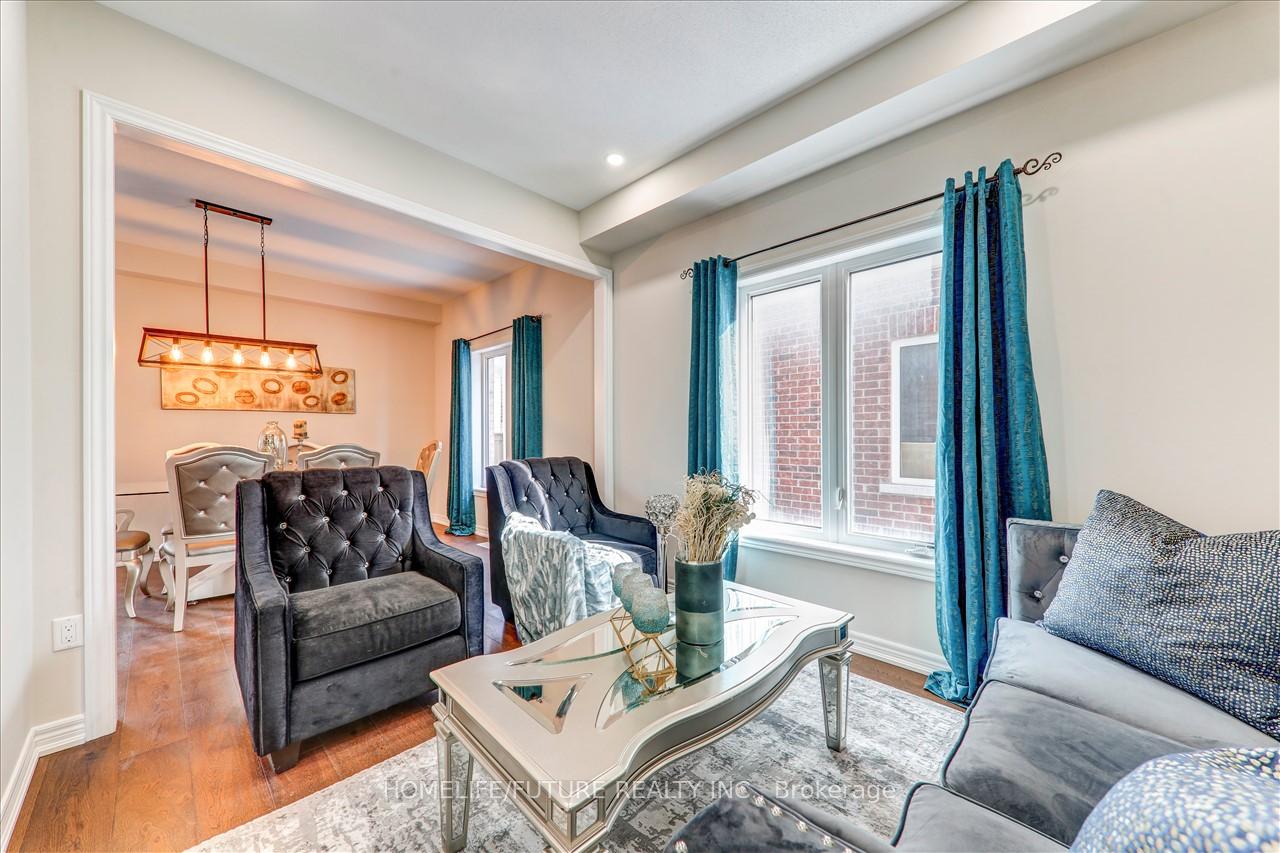 Photo 6 of 96 William Fair Drive, Clarington, Bowmanville — HOMEH