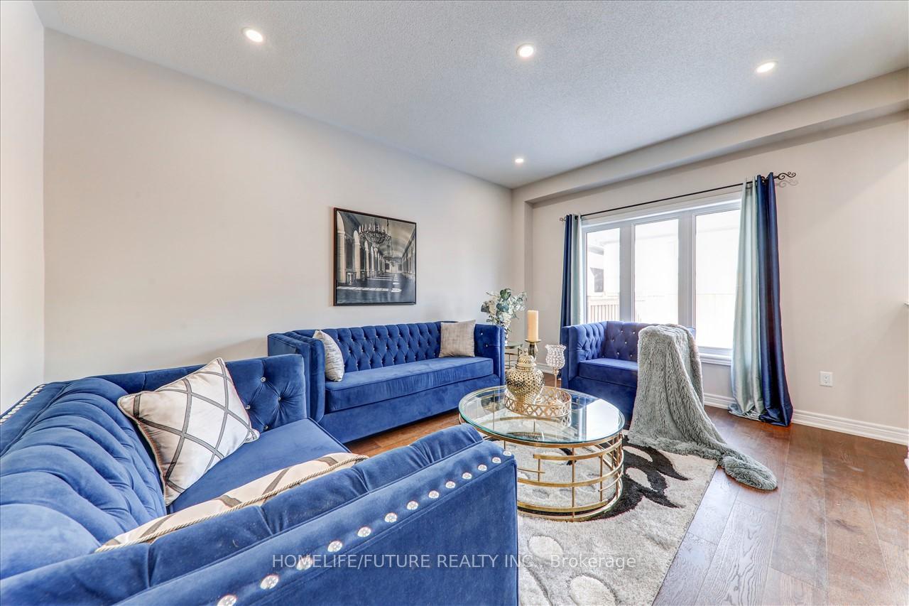 Photo 14 of 96 William Fair Drive, Clarington, Bowmanville — HOMEH