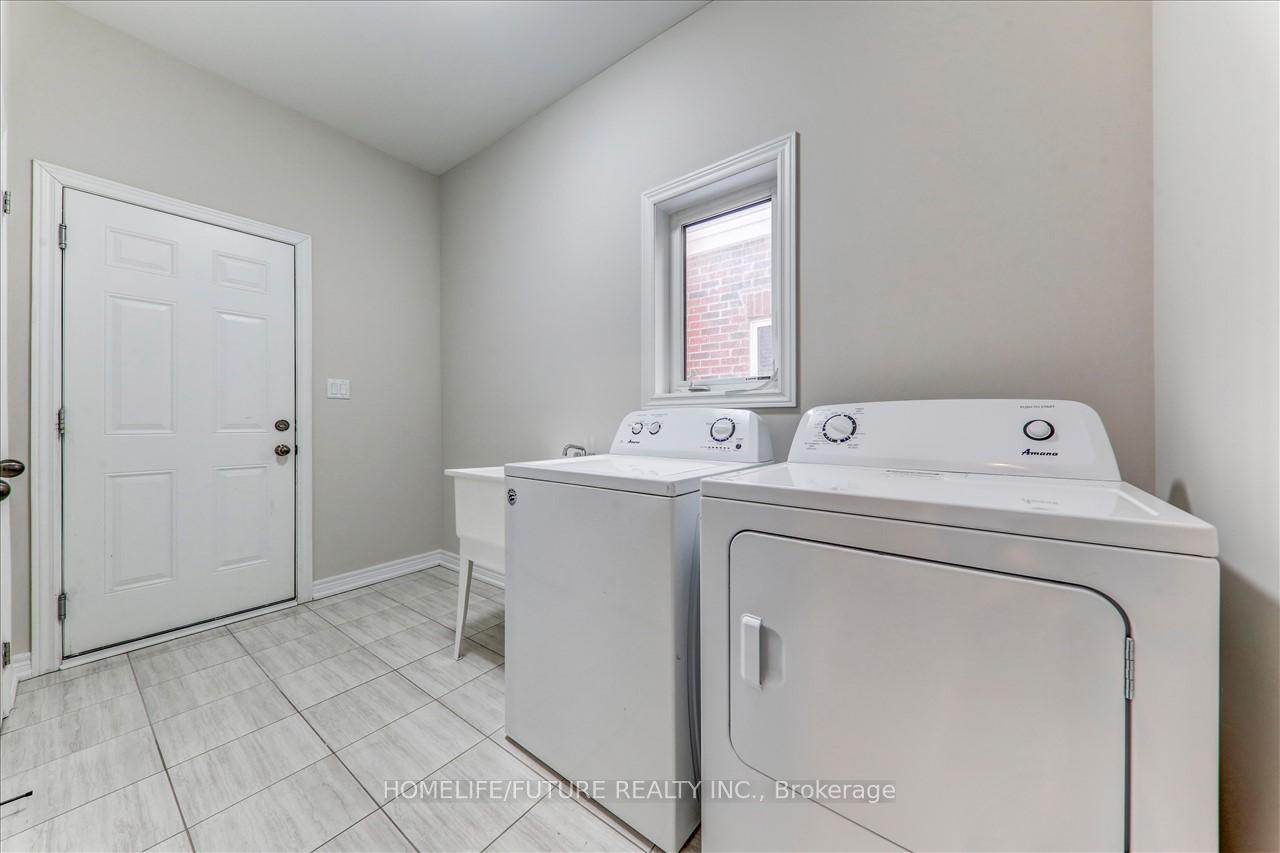 Photo 17 of 96 William Fair Drive, Clarington, Bowmanville — HOMEH