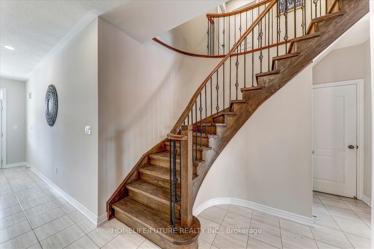Photo 18 of 96 William Fair Drive, Clarington, Bowmanville — HOMEH