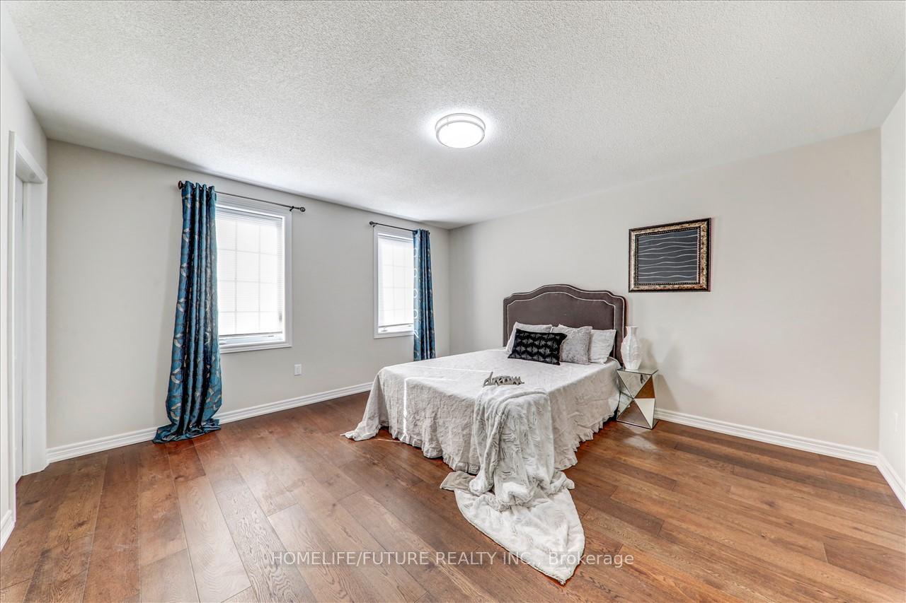 Photo 26 of 96 William Fair Drive, Clarington, Bowmanville — HOMEH
