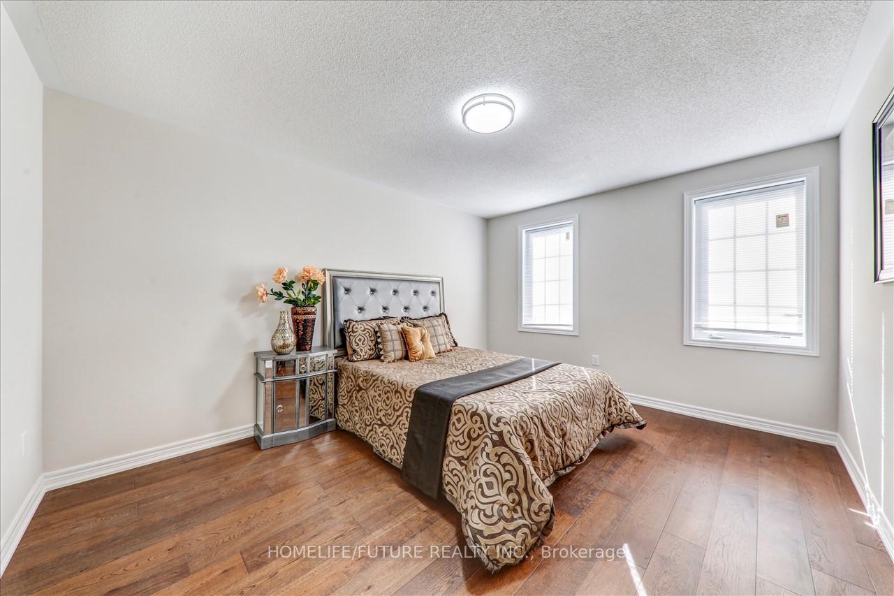 Photo 33 of 96 William Fair Drive, Clarington, Bowmanville — HOMEH