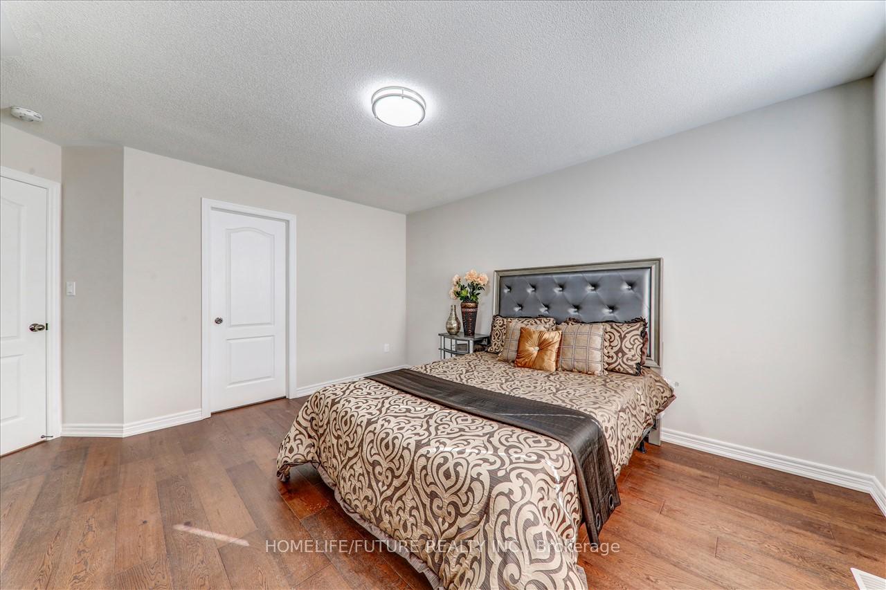 Photo 34 of 96 William Fair Drive, Clarington, Bowmanville — HOMEH