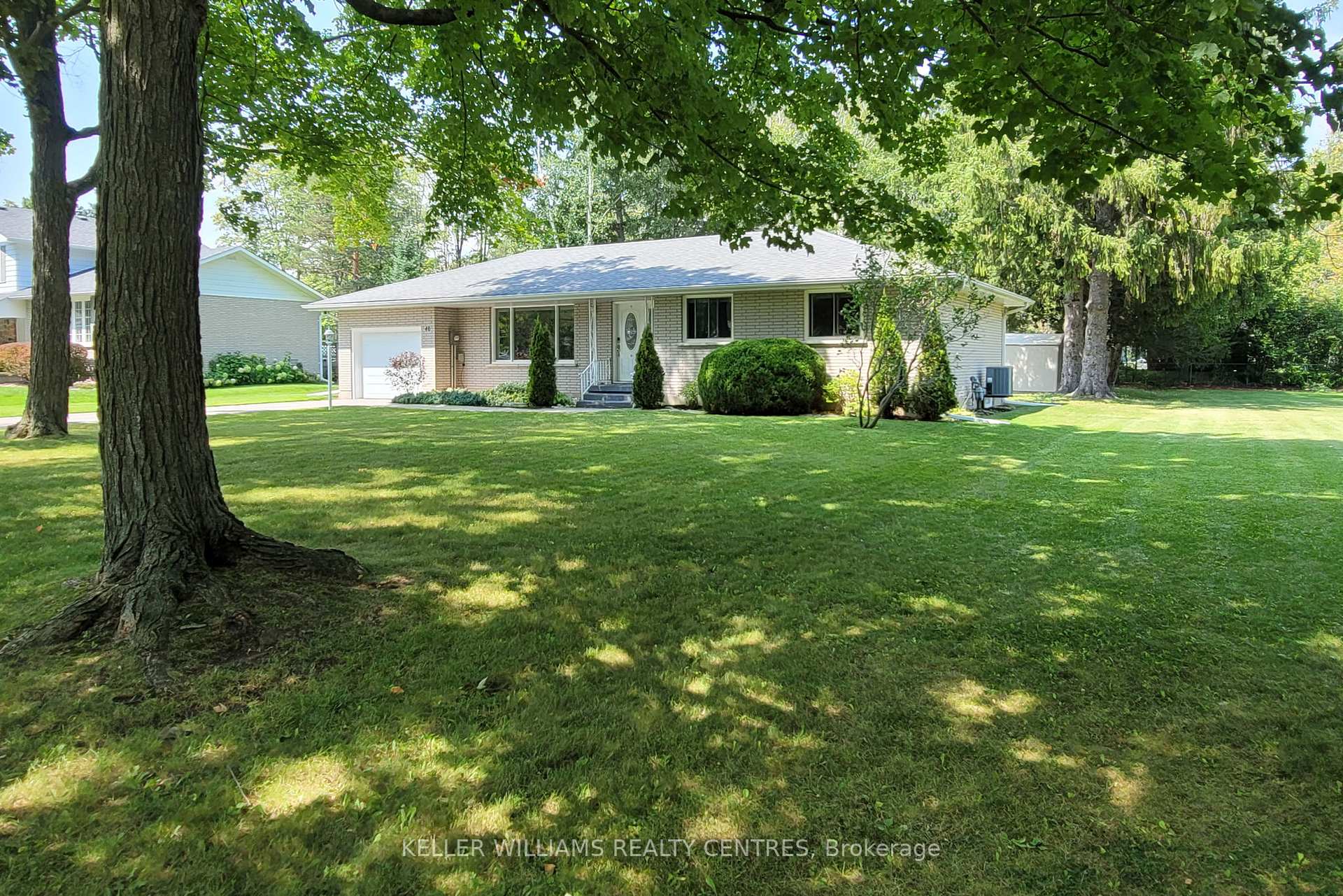 Photo 4 of 40 Wood River Bend, Georgina, Sutton & Jackson's Point — HOMEH
