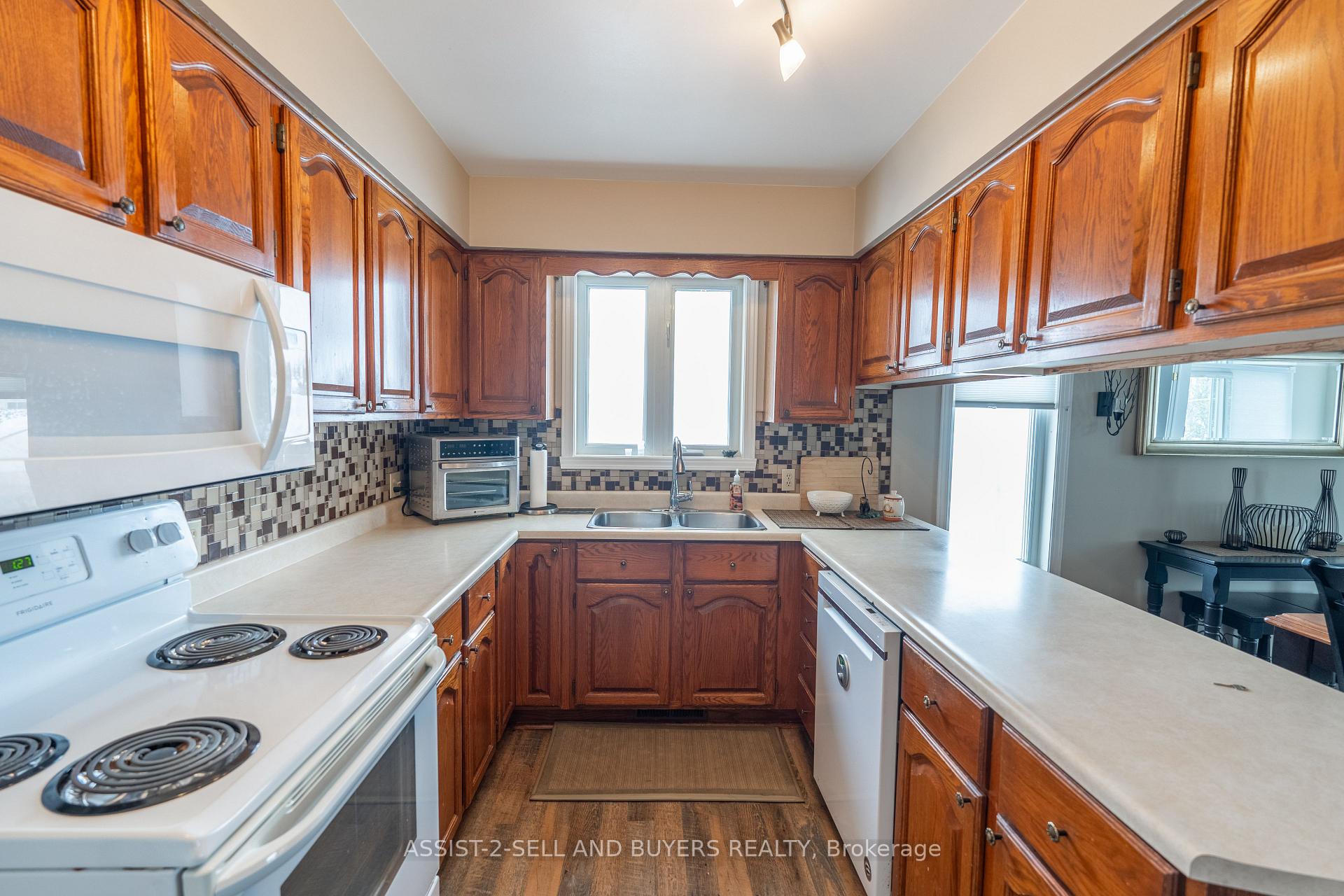 Photo 9 of 3109 Duval Avenue, Cornwall — HOMEH