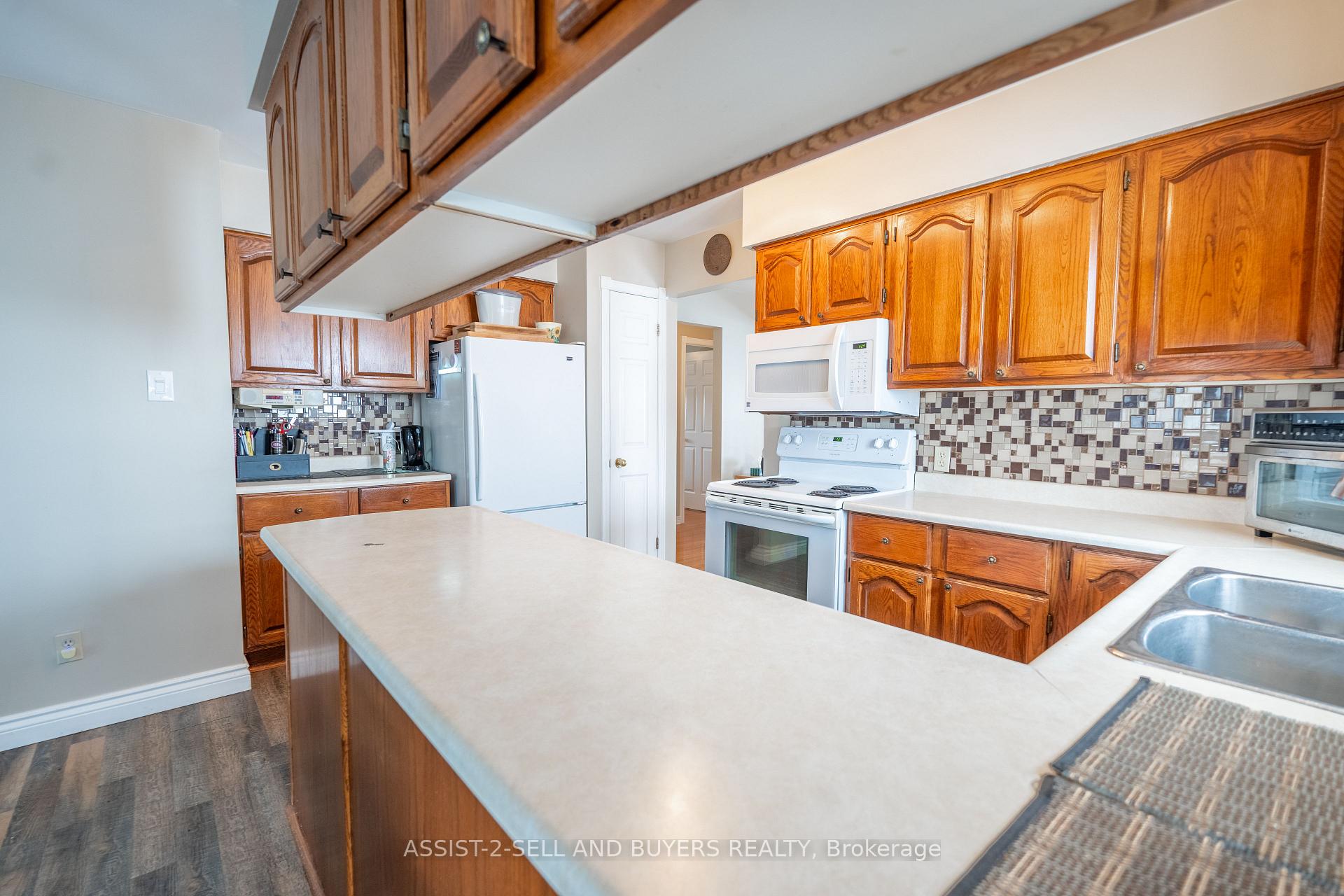 Photo 10 of 3109 Duval Avenue, Cornwall — HOMEH
