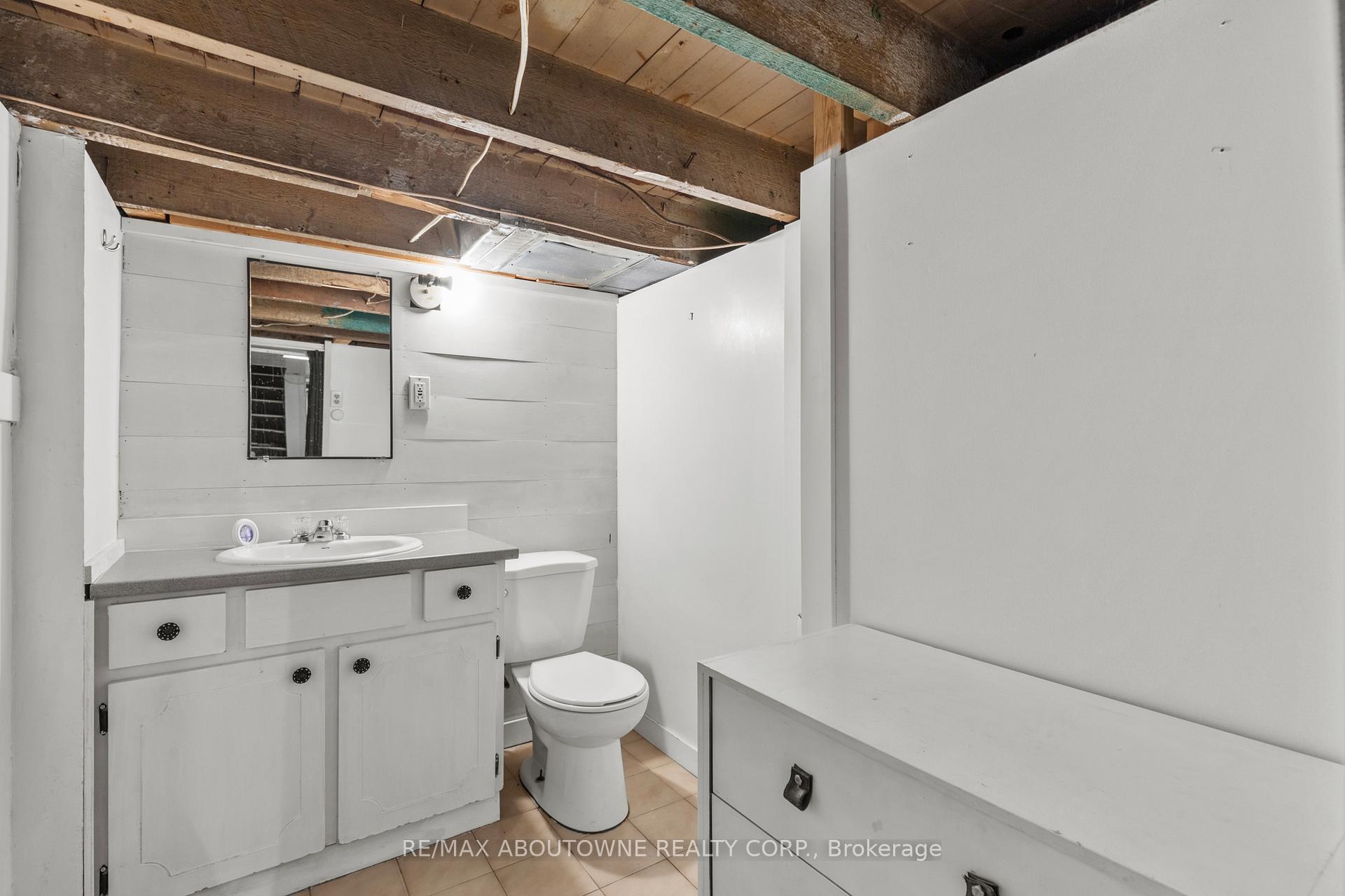 Photo 20 of 26 Rosemont Avenue, Hamilton, Stipley — HOMEH