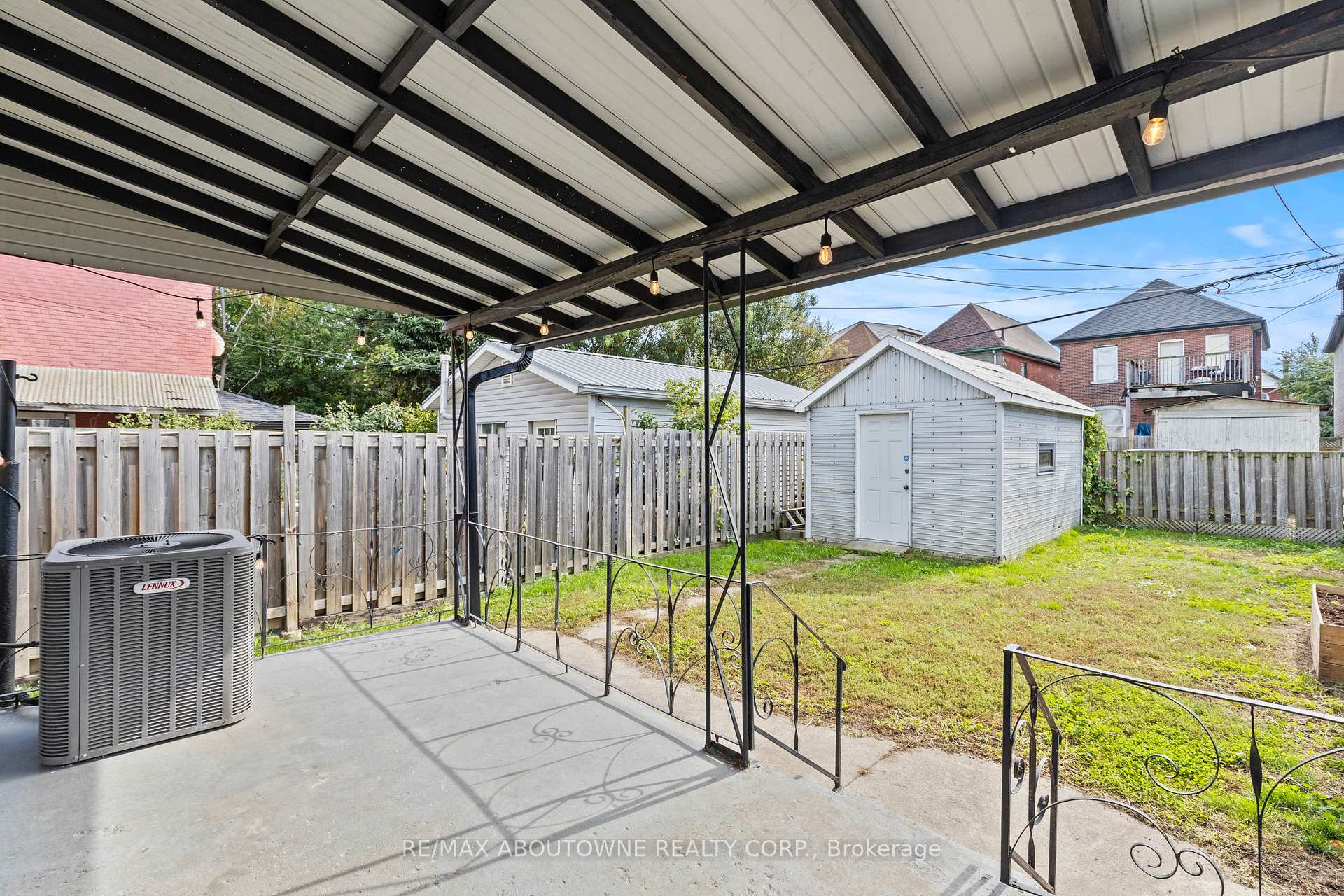 Photo 23 of 26 Rosemont Avenue, Hamilton, Stipley — HOMEH