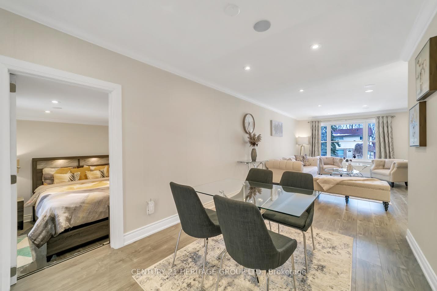 Photo 8 of 285 Lakeview Boulevard, Georgina, Keswick South — HOMEH