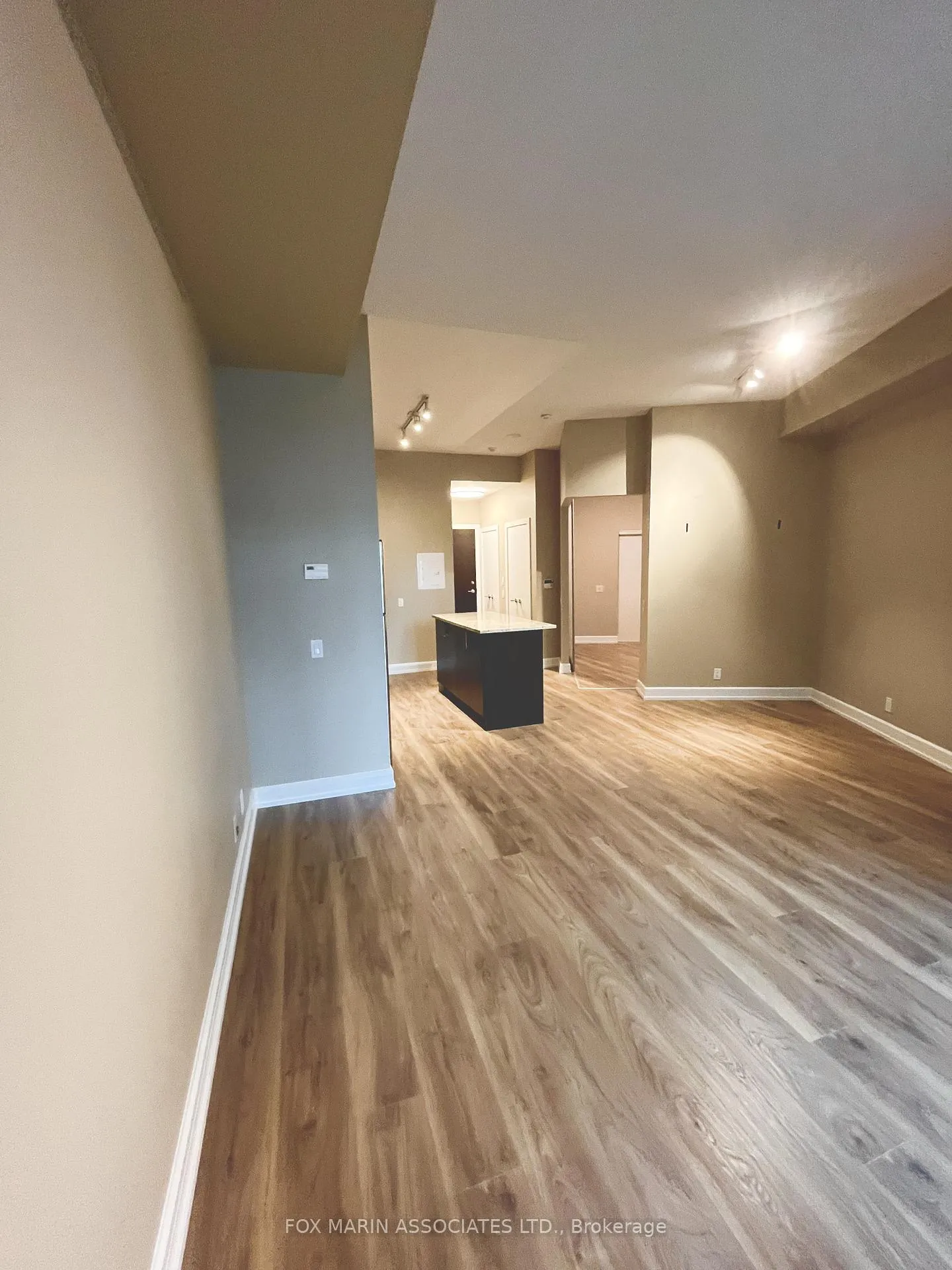 Photo 4 of Unit 403, 112 George Street, Toronto, Moss Park — HOMEH