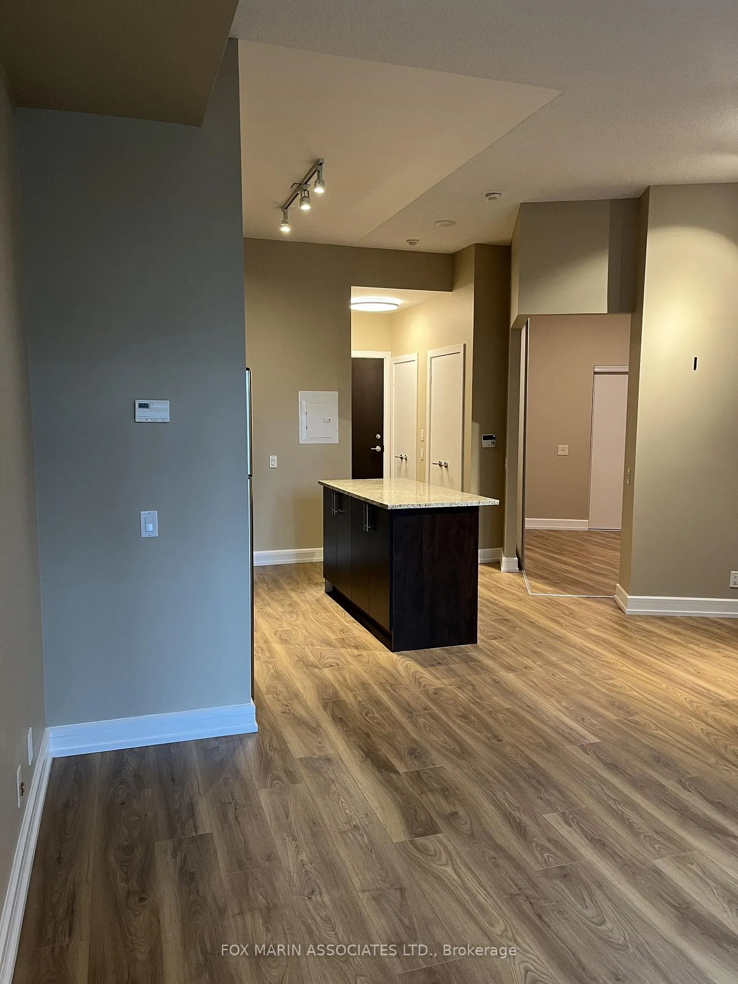 Photo 5 of Unit 403, 112 George Street, Toronto, Moss Park — HOMEH