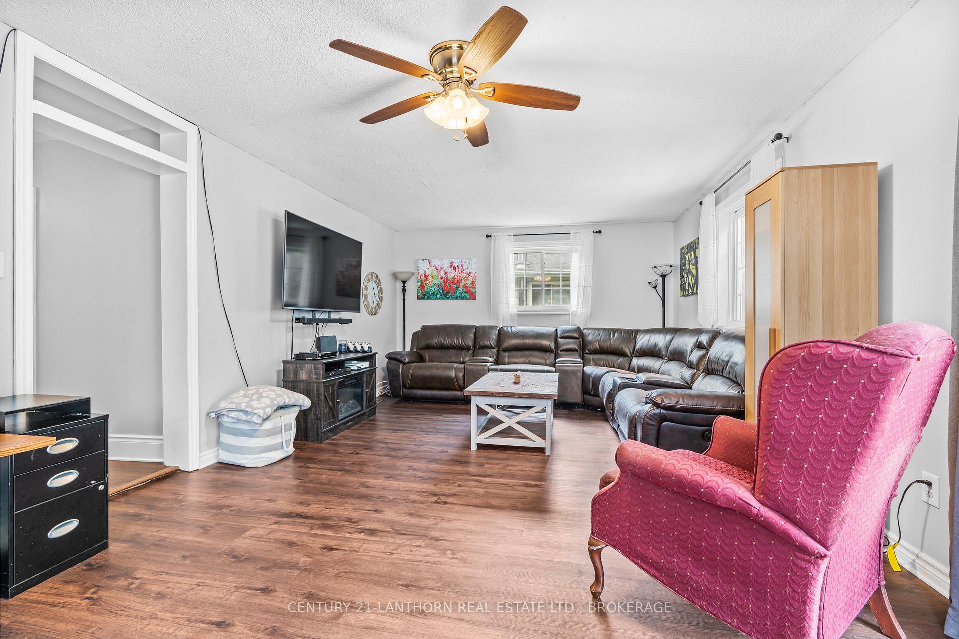 Photo 12 of 6817 38 Highway, Frontenac, Frontenac South — HOMEH