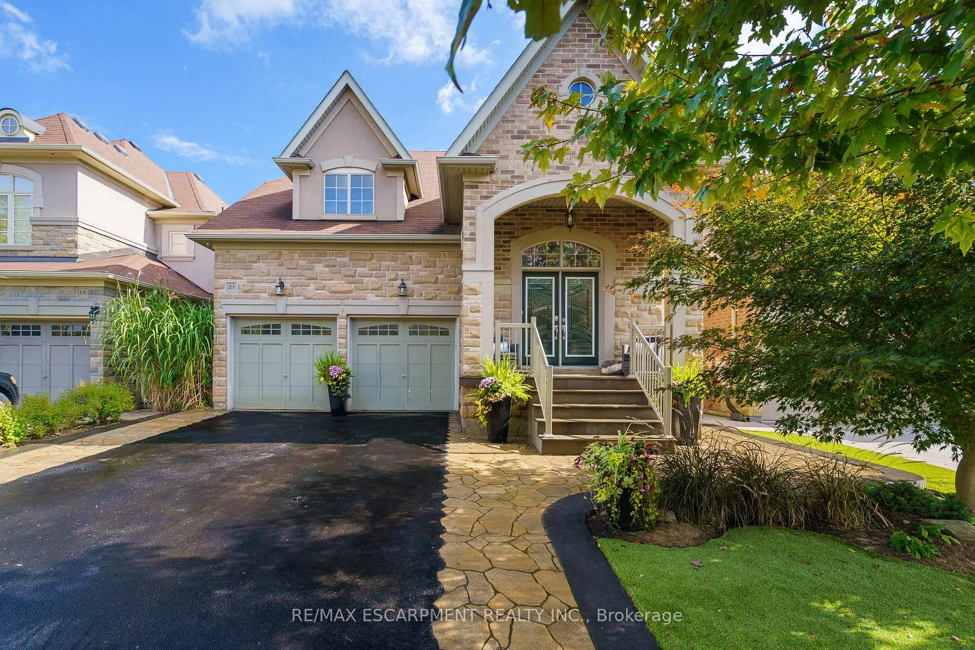 Photo 1 of 21 Shade Forest Trail, Hamilton, Sheldon — HOMEH