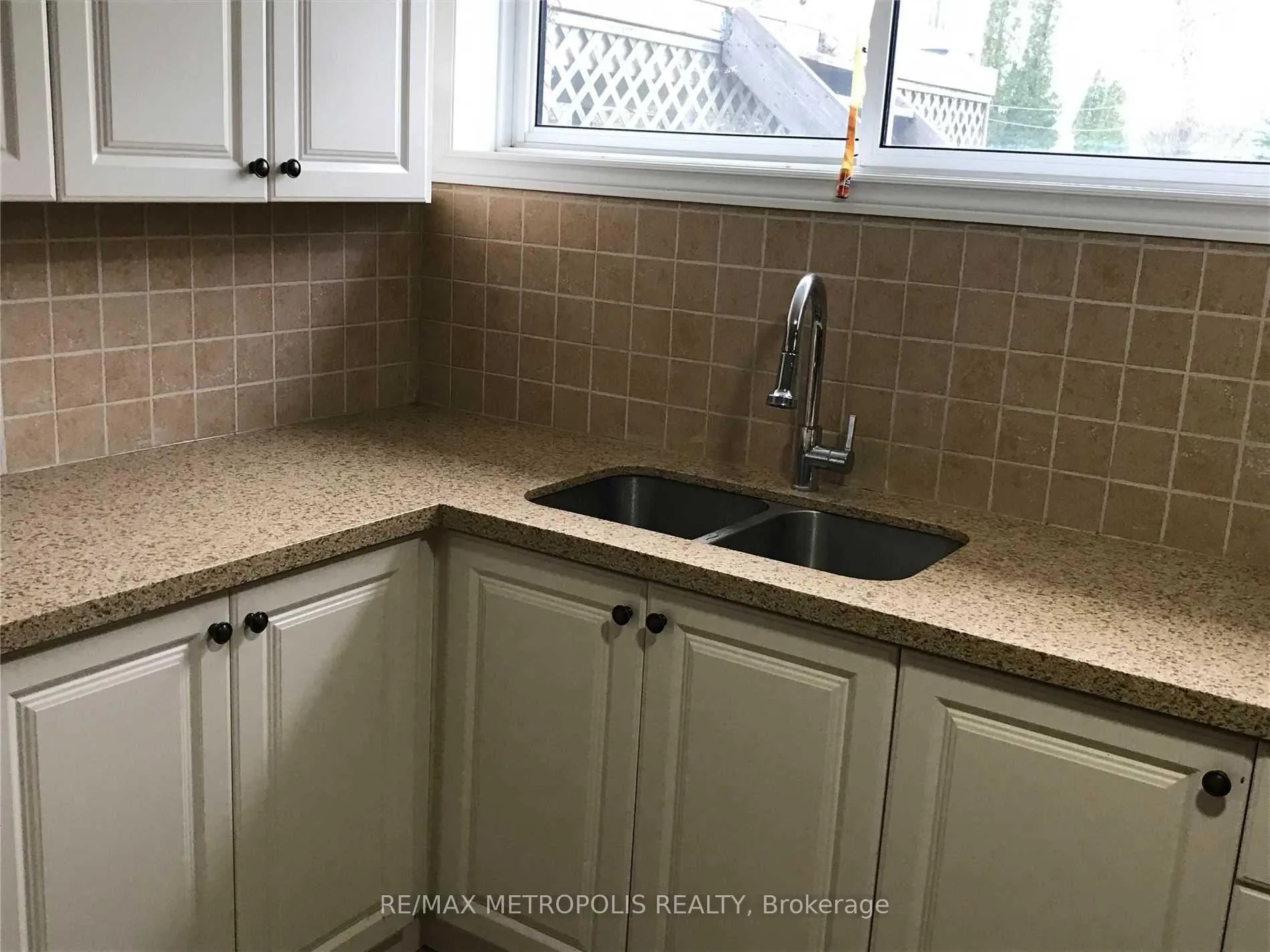 Photo 30 of 1602 Taunton Road E, Clarington, Rural Clarington — HOMEH