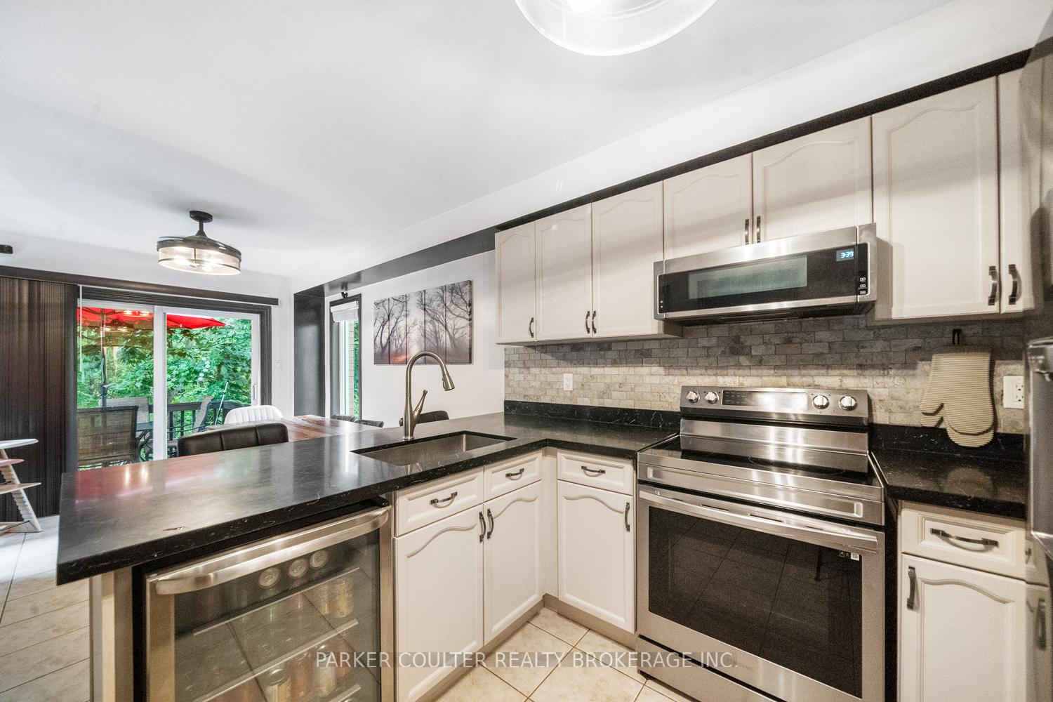 Photo 11 of 11 Mckenzie Crescent, Barrie, Ardagh — HOMEH