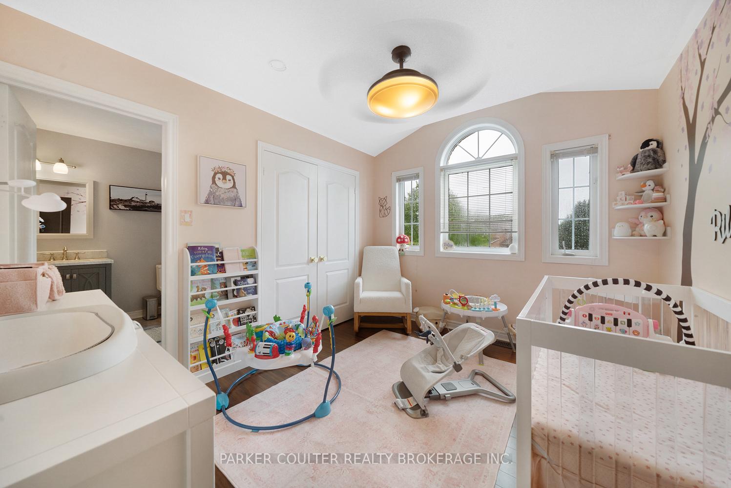 Photo 19 of 11 Mckenzie Crescent, Barrie, Ardagh — HOMEH
