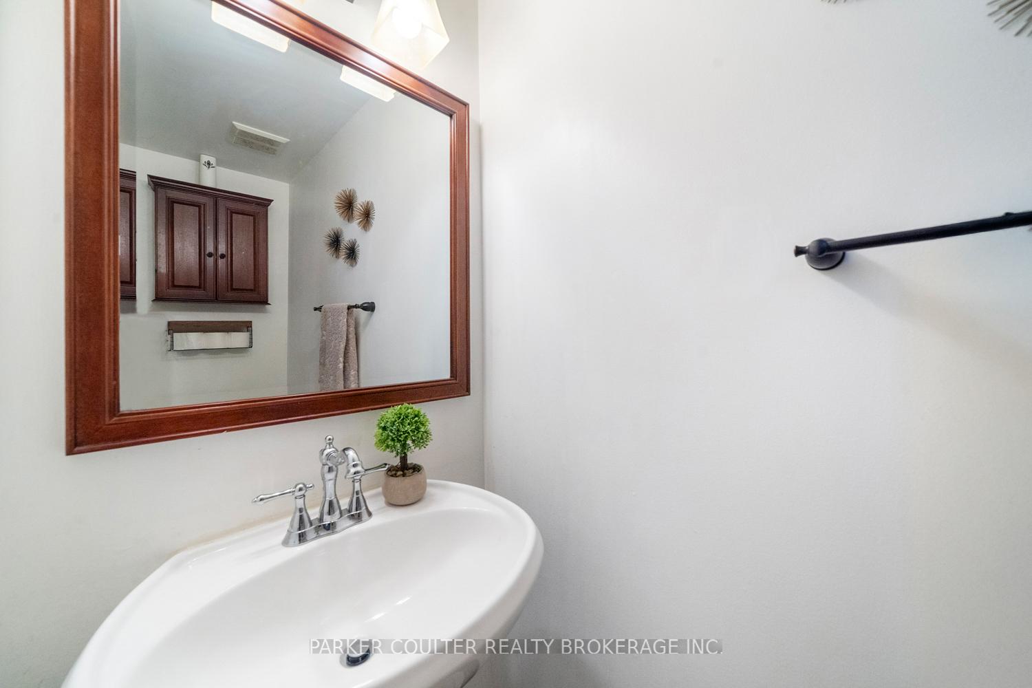 Photo 24 of 11 Mckenzie Crescent, Barrie, Ardagh — HOMEH