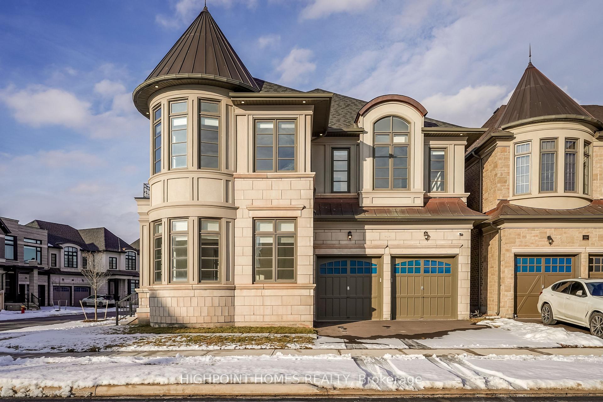 Front of 2279 Hyacinth Crescent