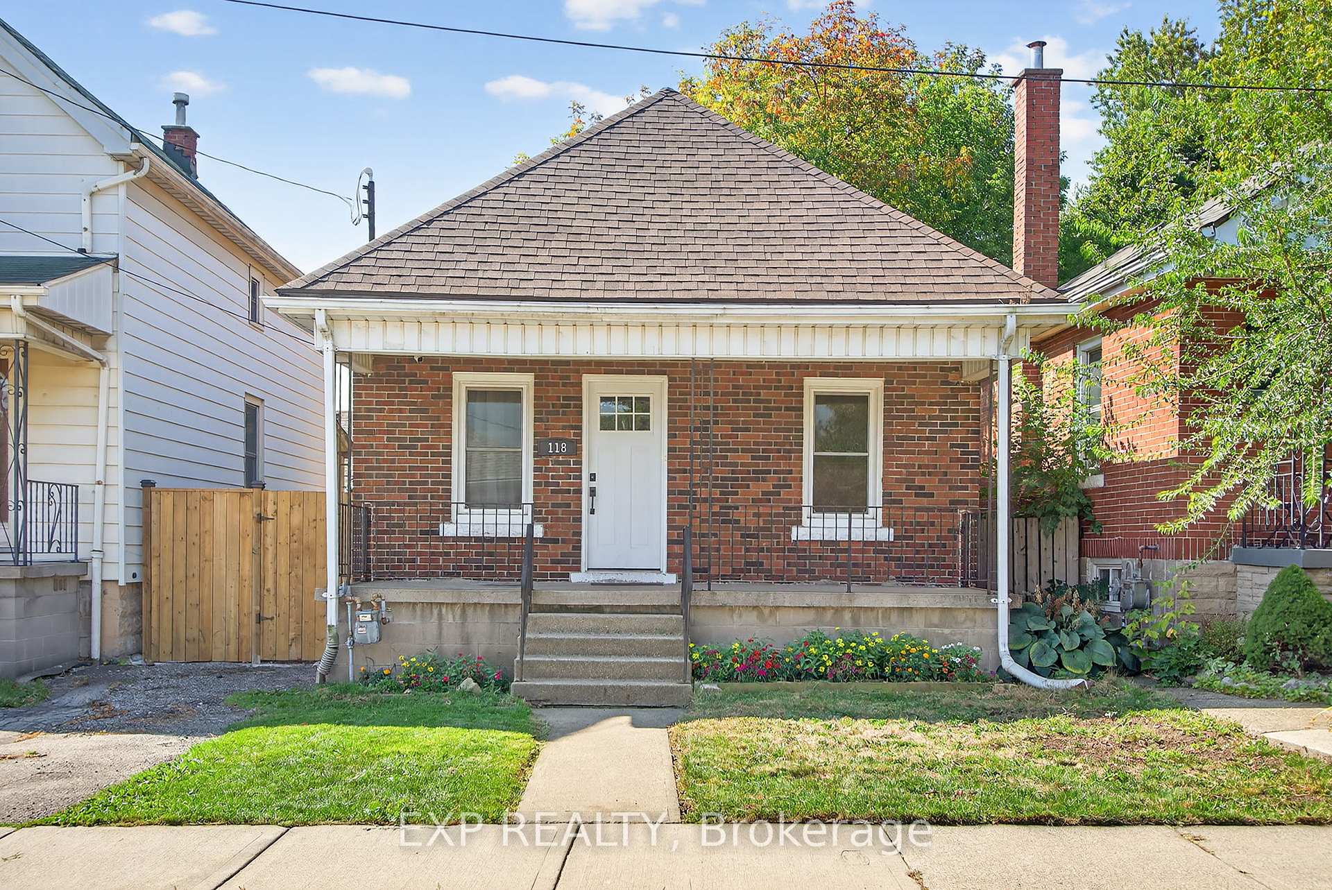 Front of 118 Mountville Avenue