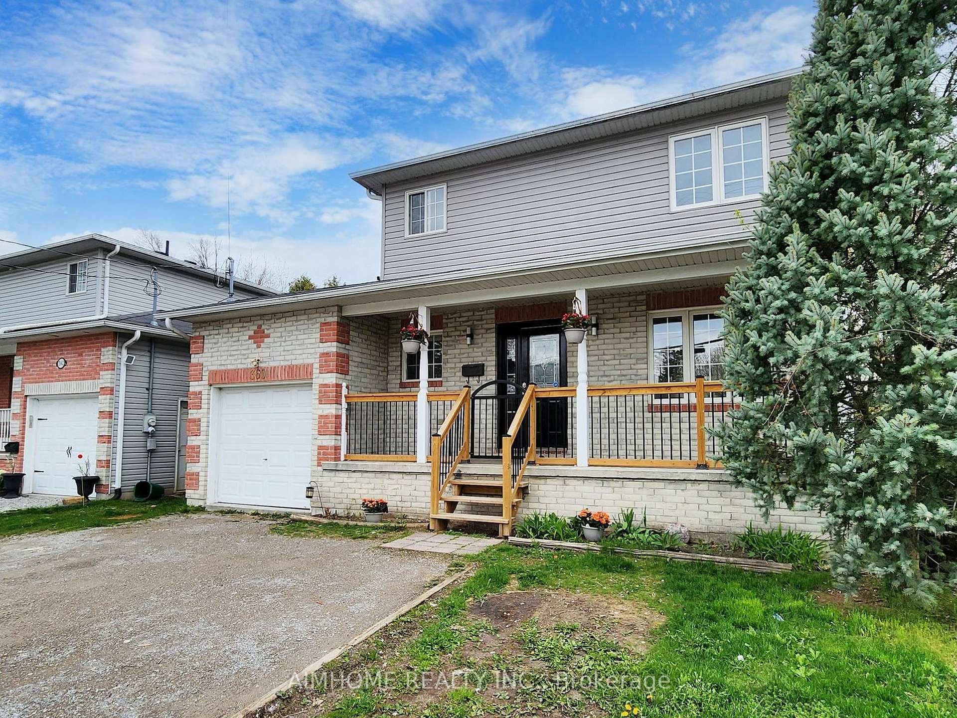 Photo 2 of 360 The Queensway, Georgina, Keswick South — HOMEH