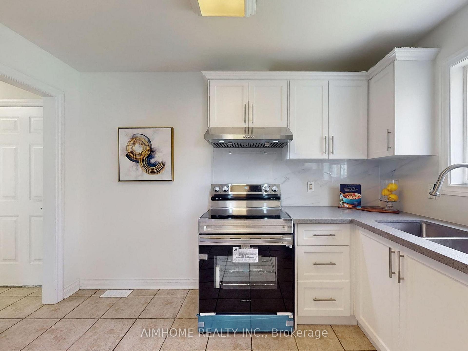 Photo 15 of 360 The Queensway, Georgina, Keswick South — HOMEH