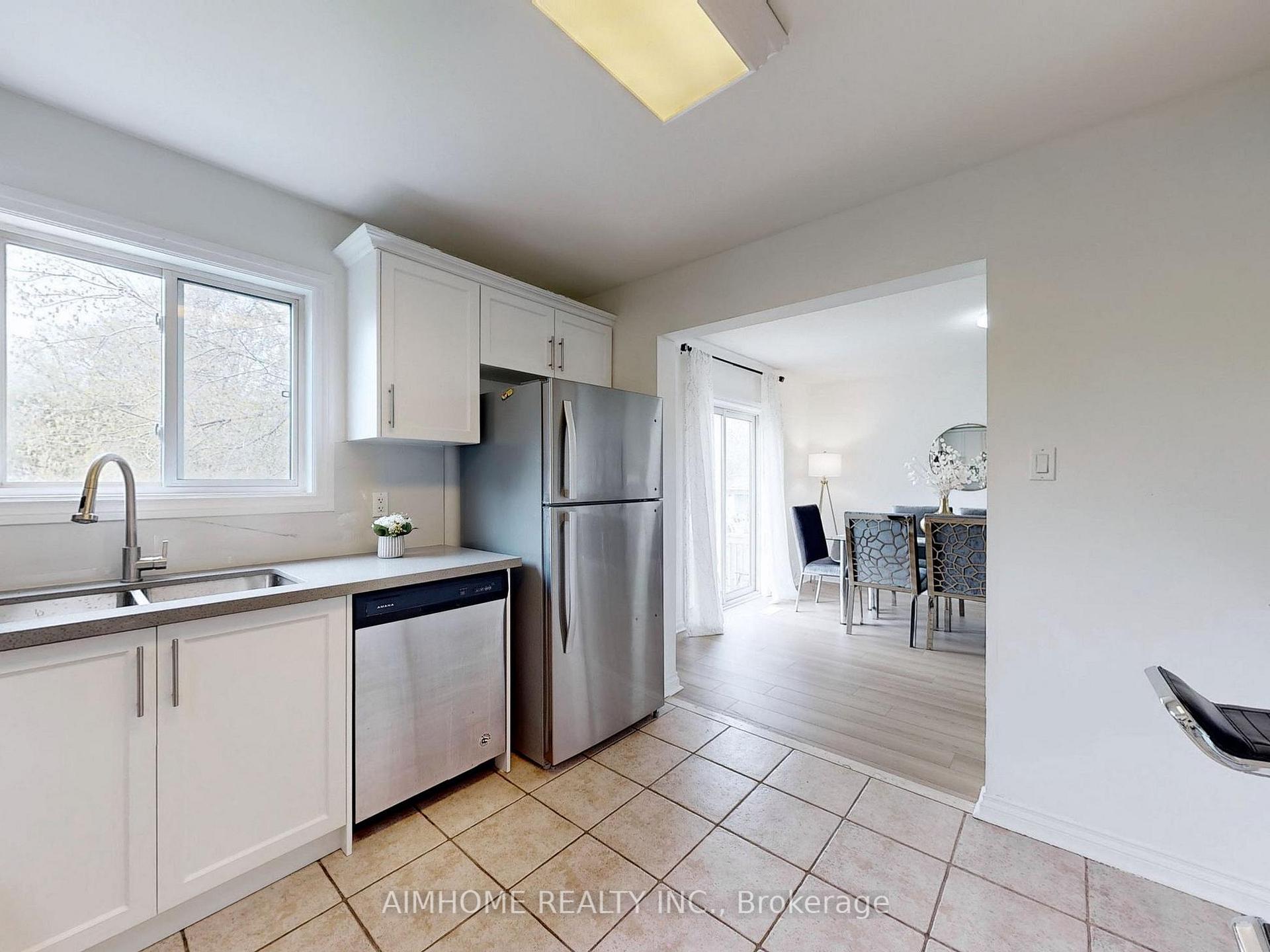 Photo 16 of 360 The Queensway, Georgina, Keswick South — HOMEH