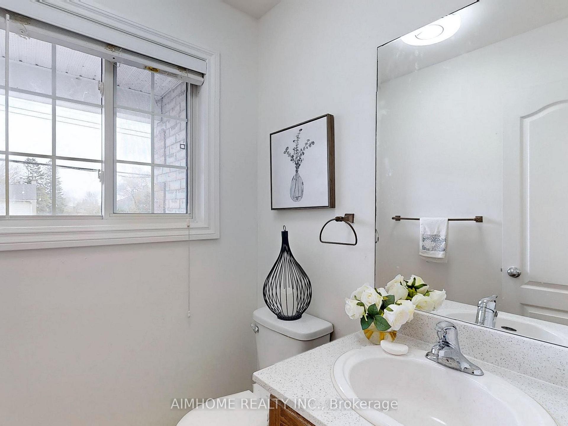 Photo 18 of 360 The Queensway, Georgina, Keswick South — HOMEH
