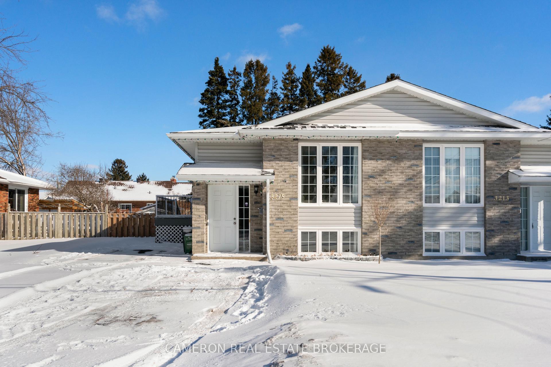 Photo 2 of 3215 Johnston Avenue, Cornwall — HOMEH